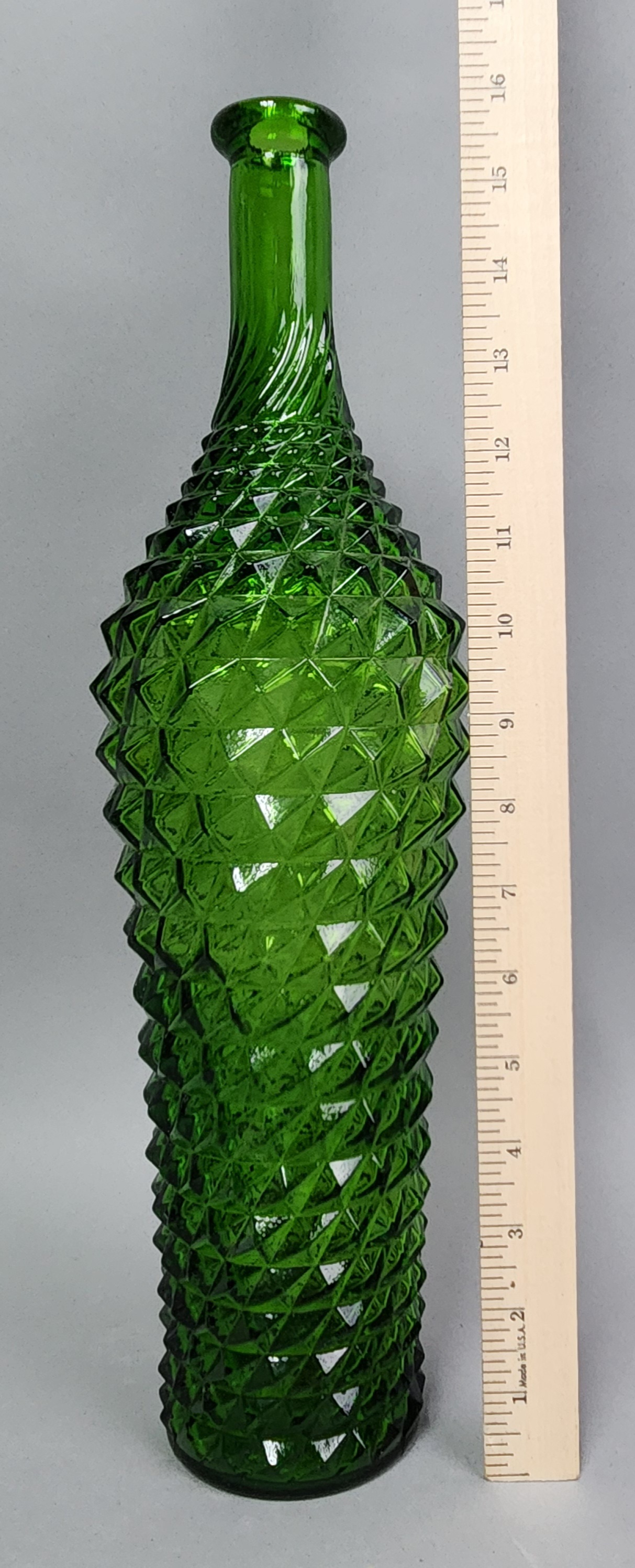 Empoli Green Diamond Point Bottle