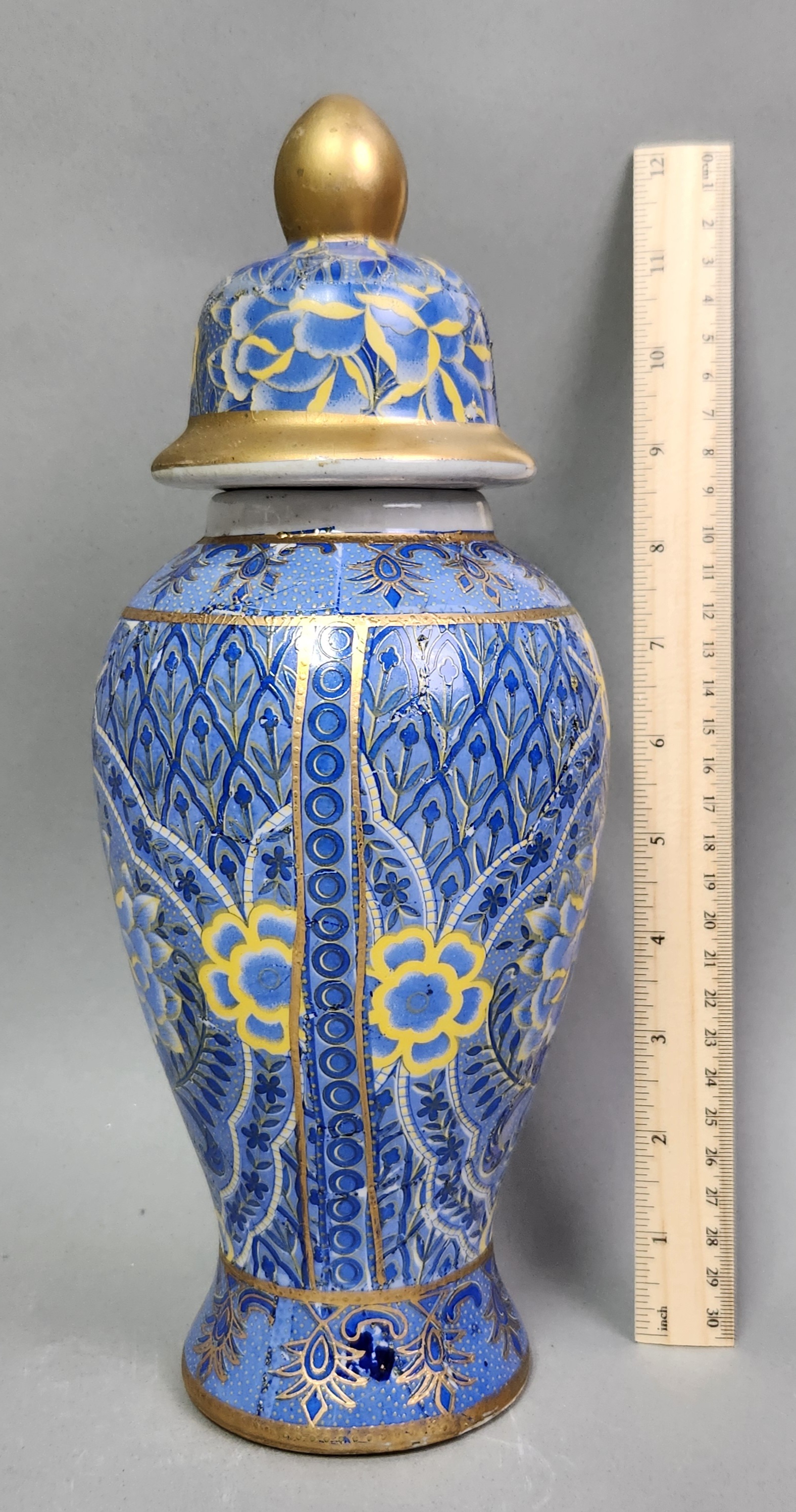 Chinese Porcelain Vessels