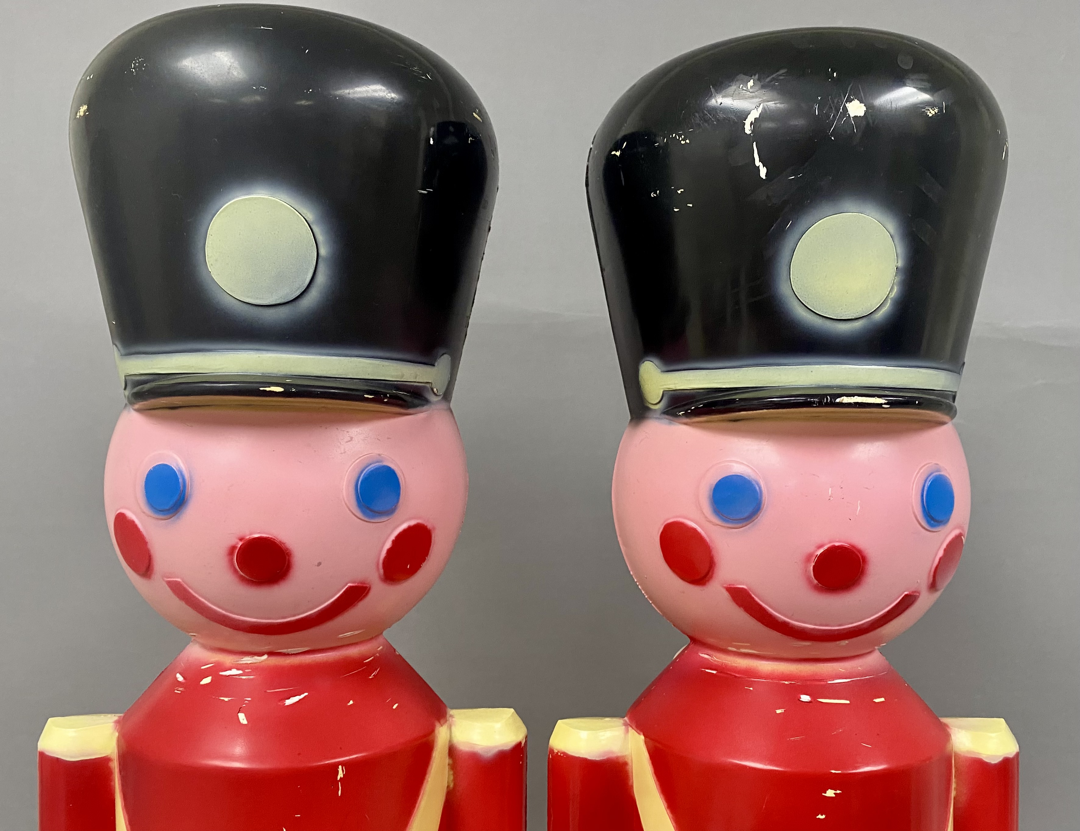 Vintage Toy Soldier Blow Mold Pair