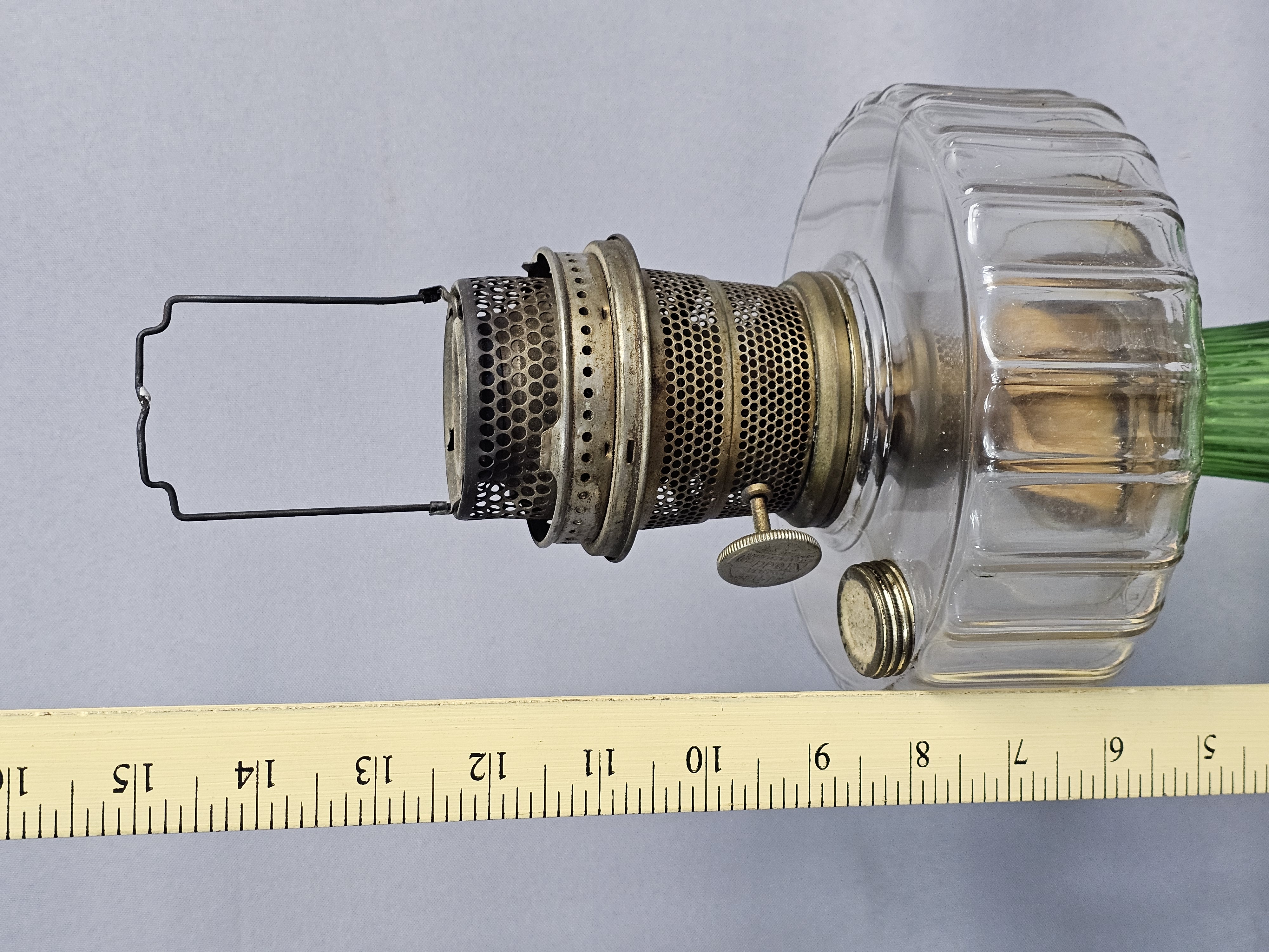 Aladdin Model B Mantle Oil Lamp