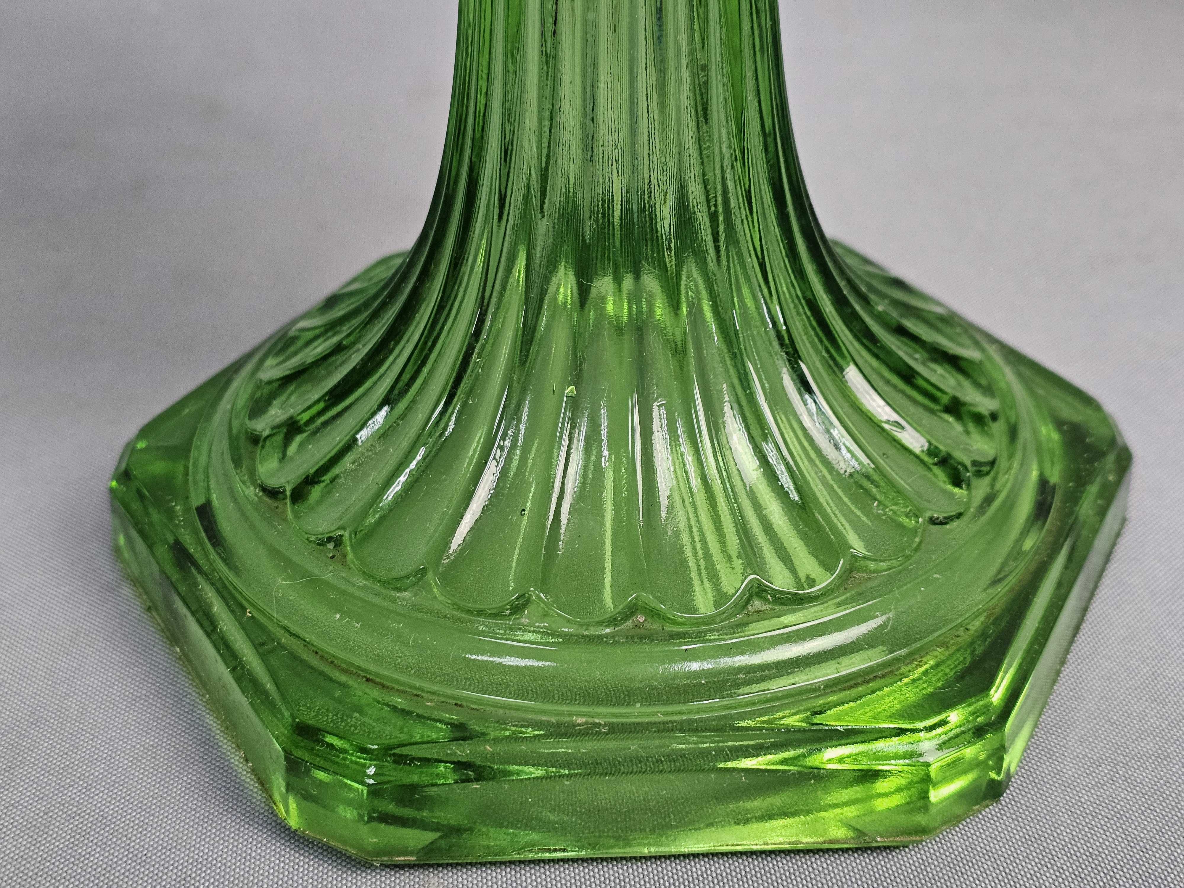 Aladdin Model B Mantle Oil Lamp