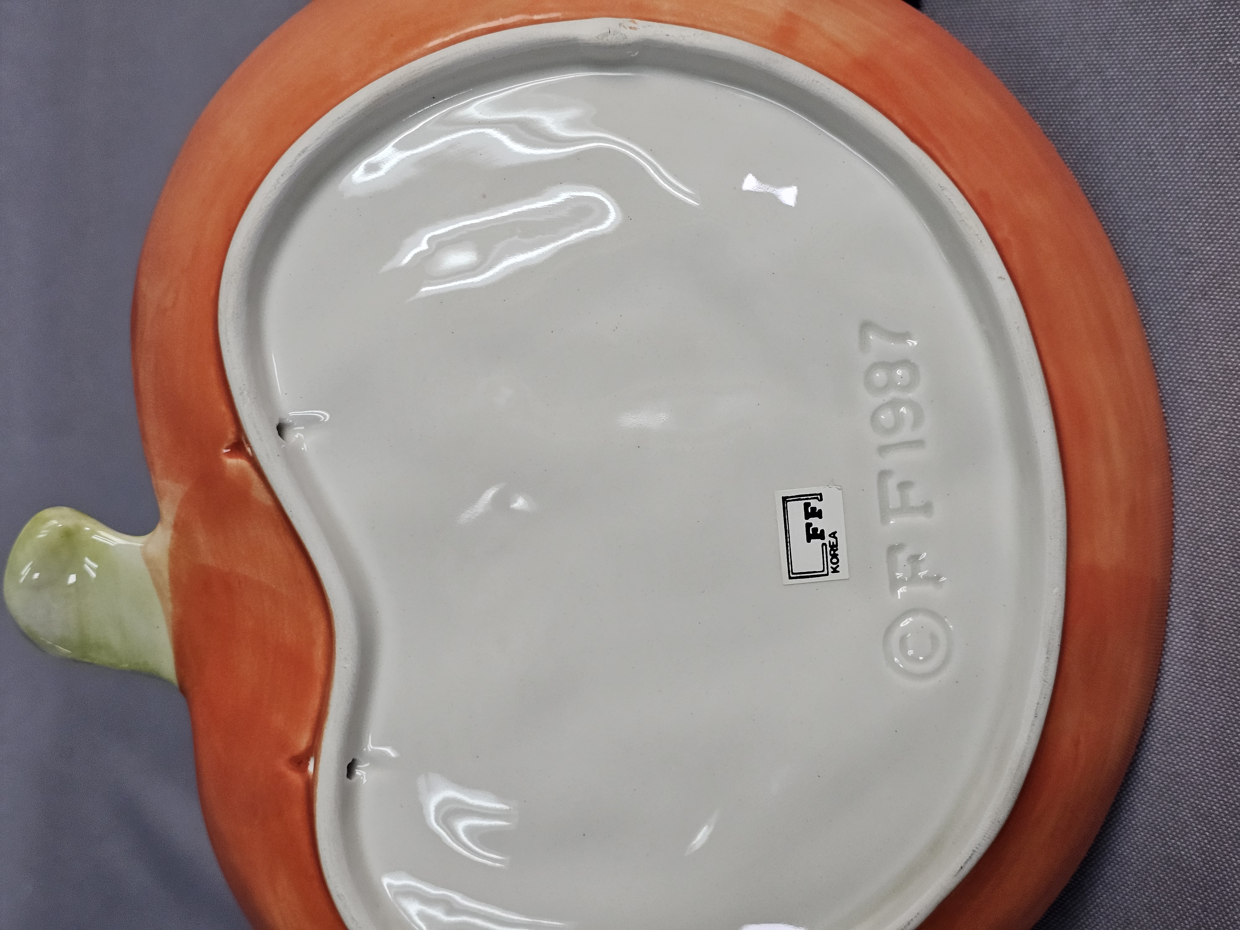 Pair of Fitz and Floyd Jack-O-Lantern Plates