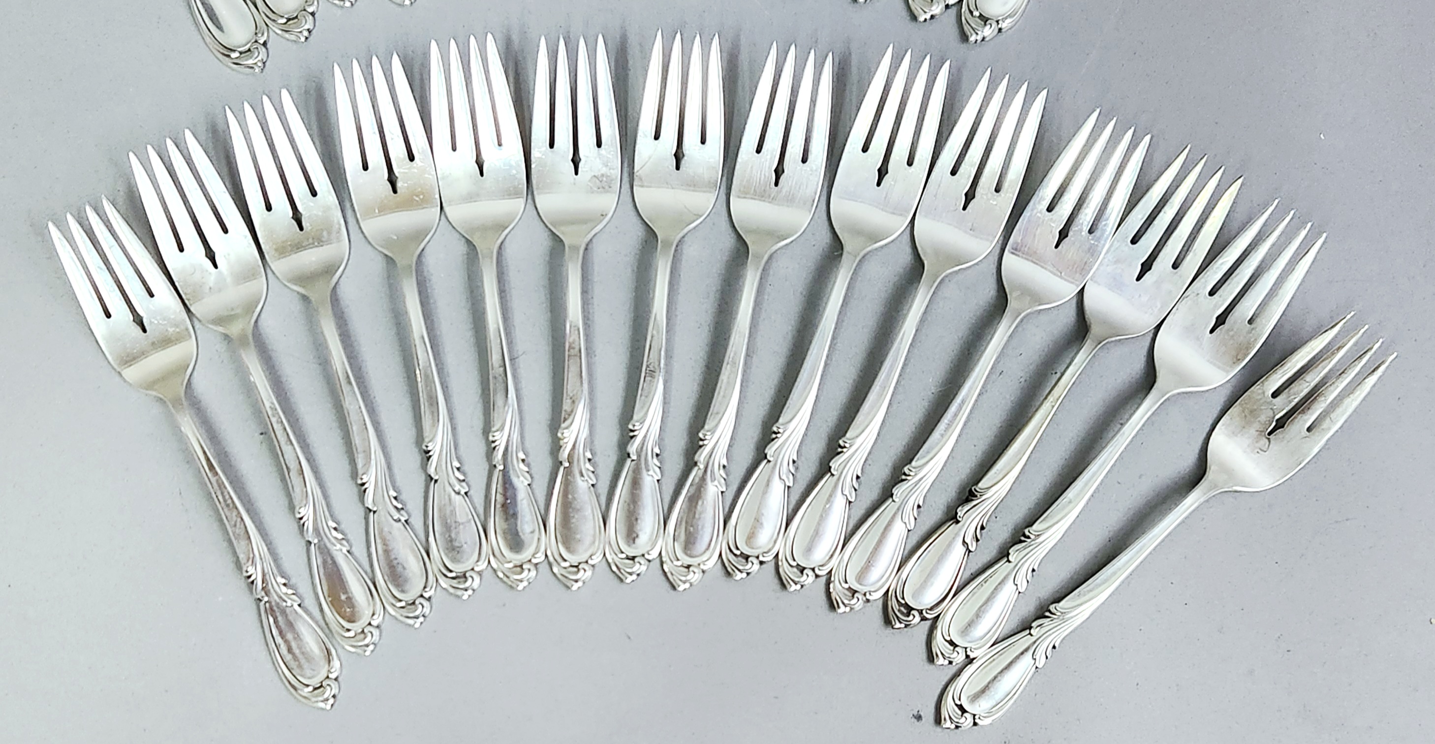 International Silver Sterling Flatware 2,065.06 Grams
