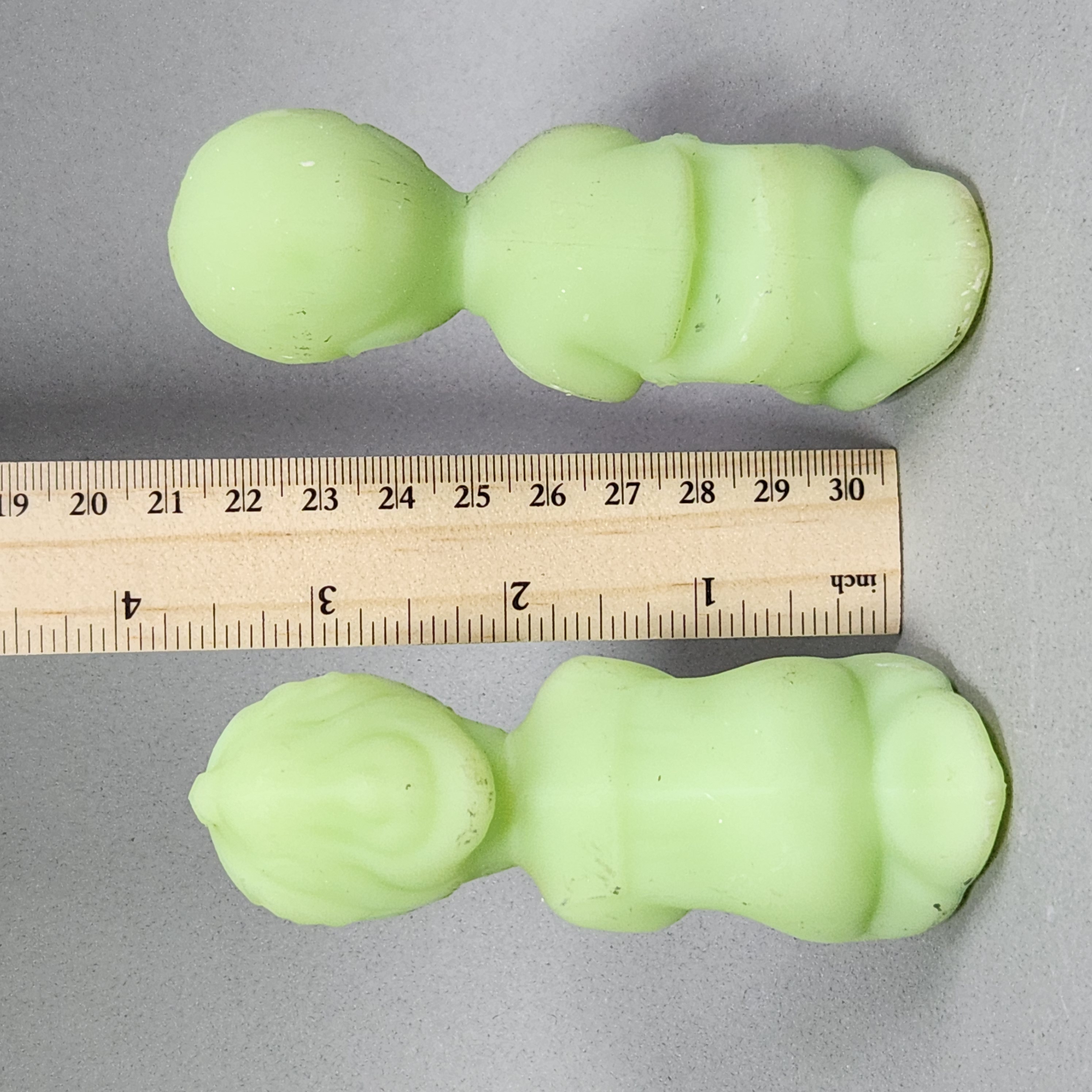 Fenton Uranium Glass Praying Children