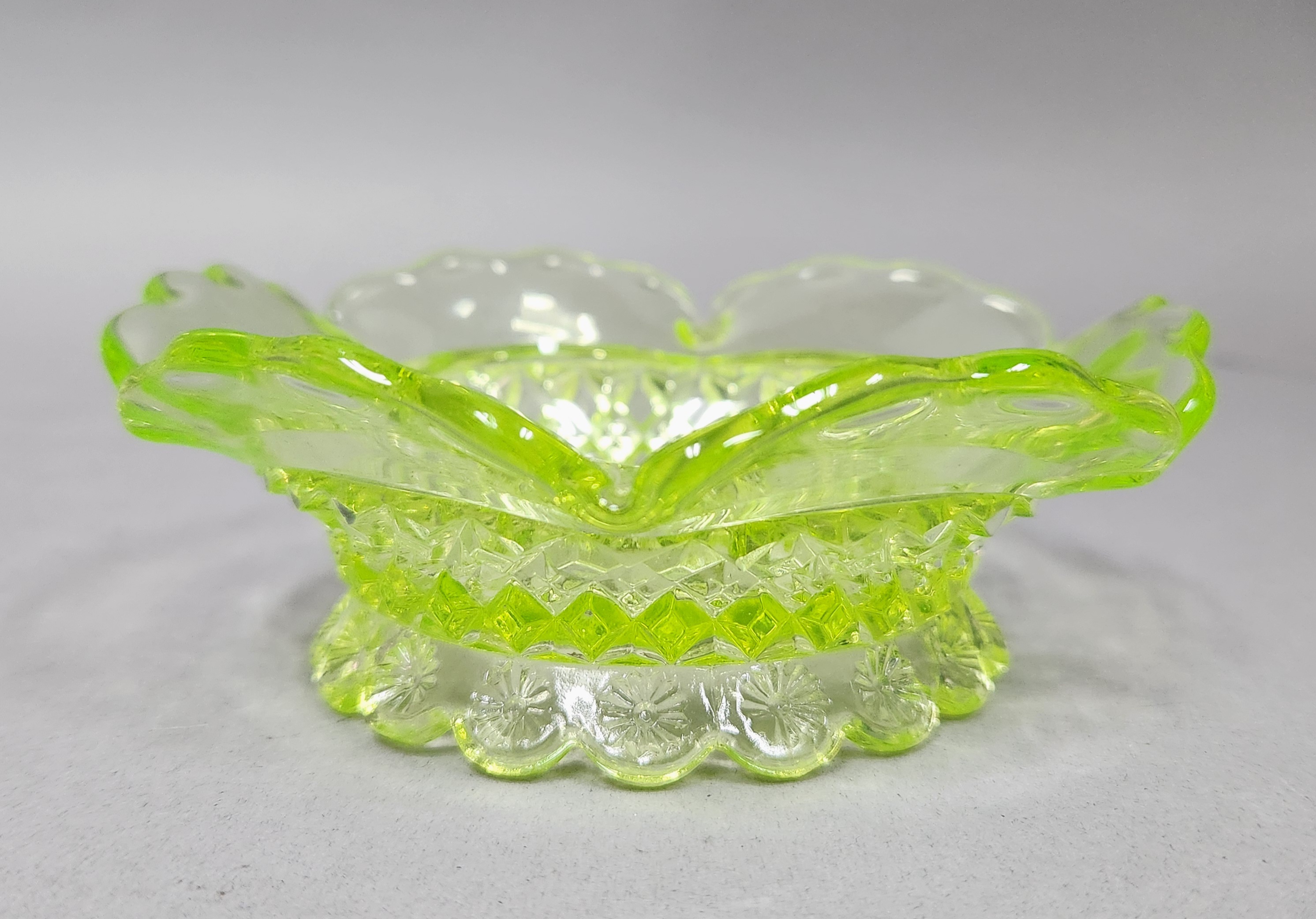 Riverside Glass Works Petticoat Vaseline Bowl