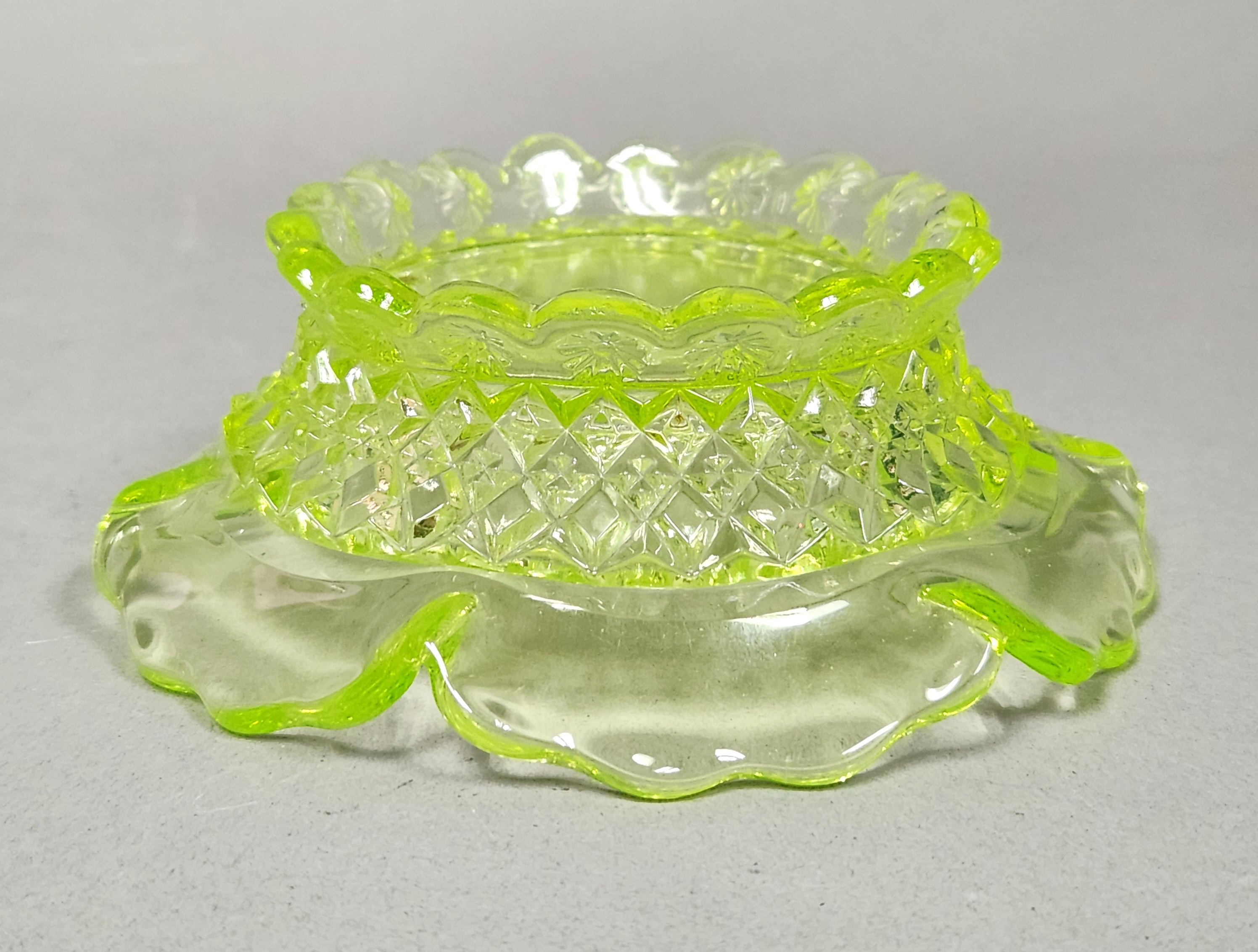 Riverside Glass Works Petticoat Vaseline Bowl