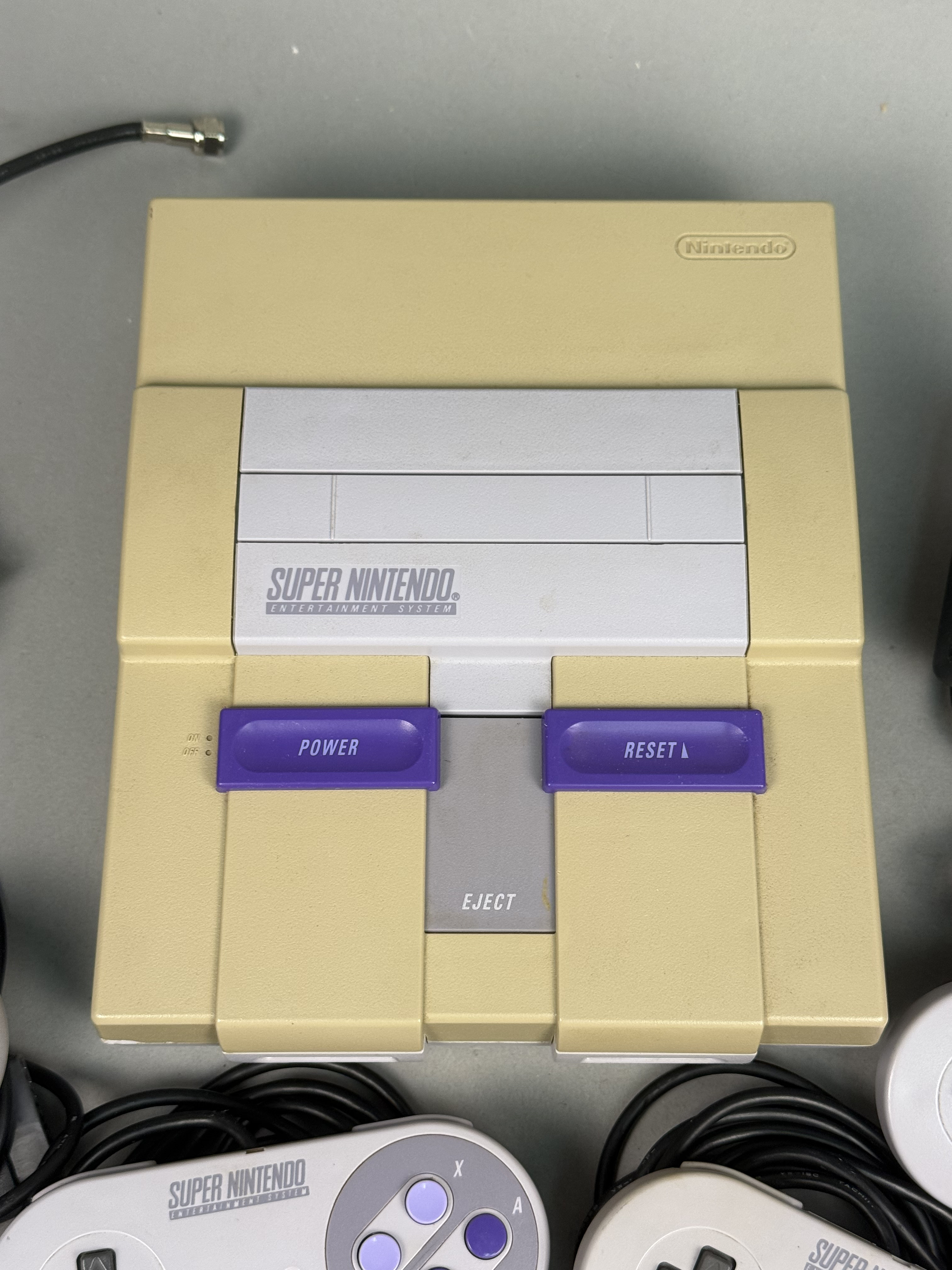 Nintendo Super Nintendo SNES Bundle