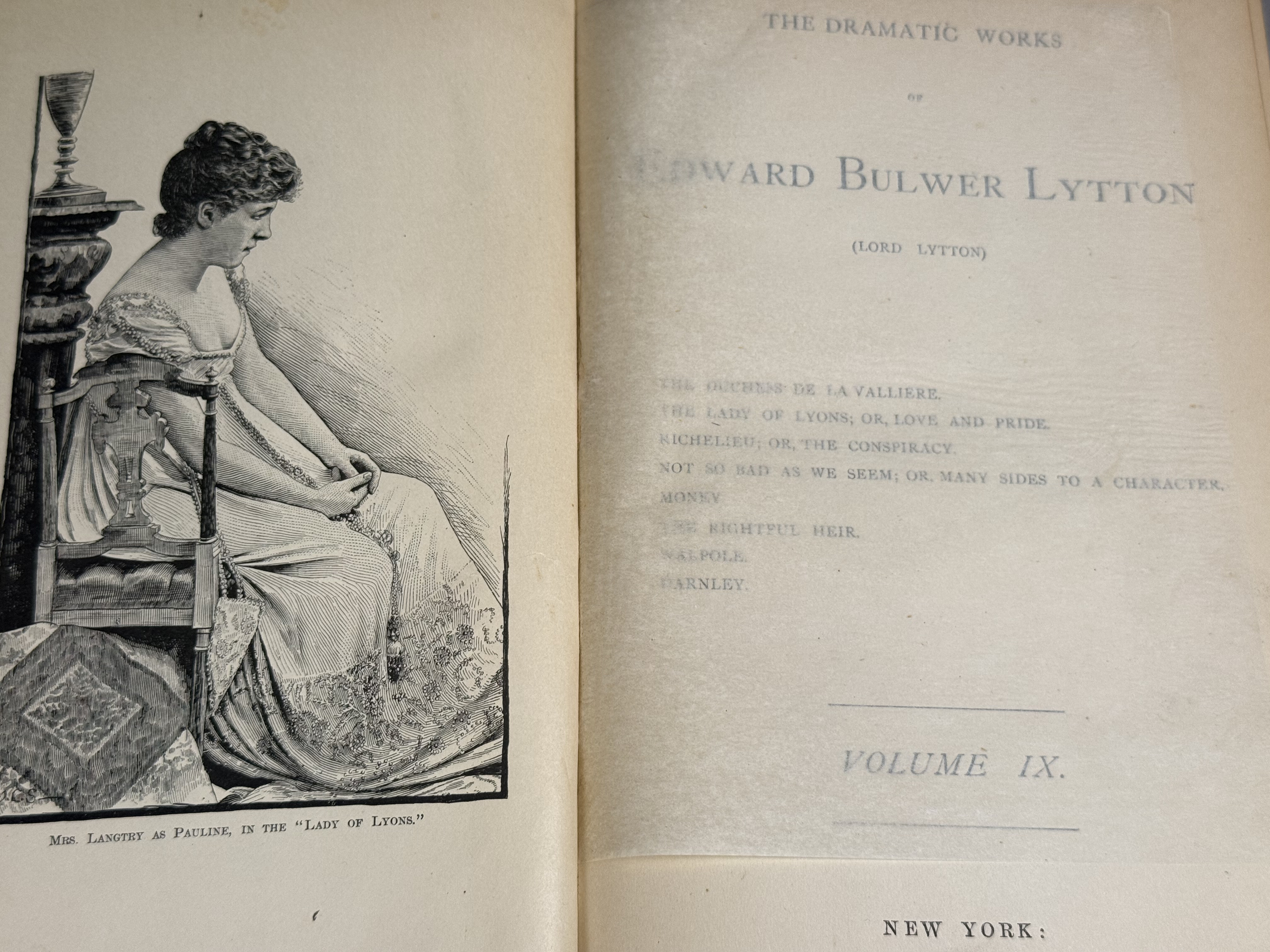 Bulwer Lytton Bulwer's Works Collier Set
