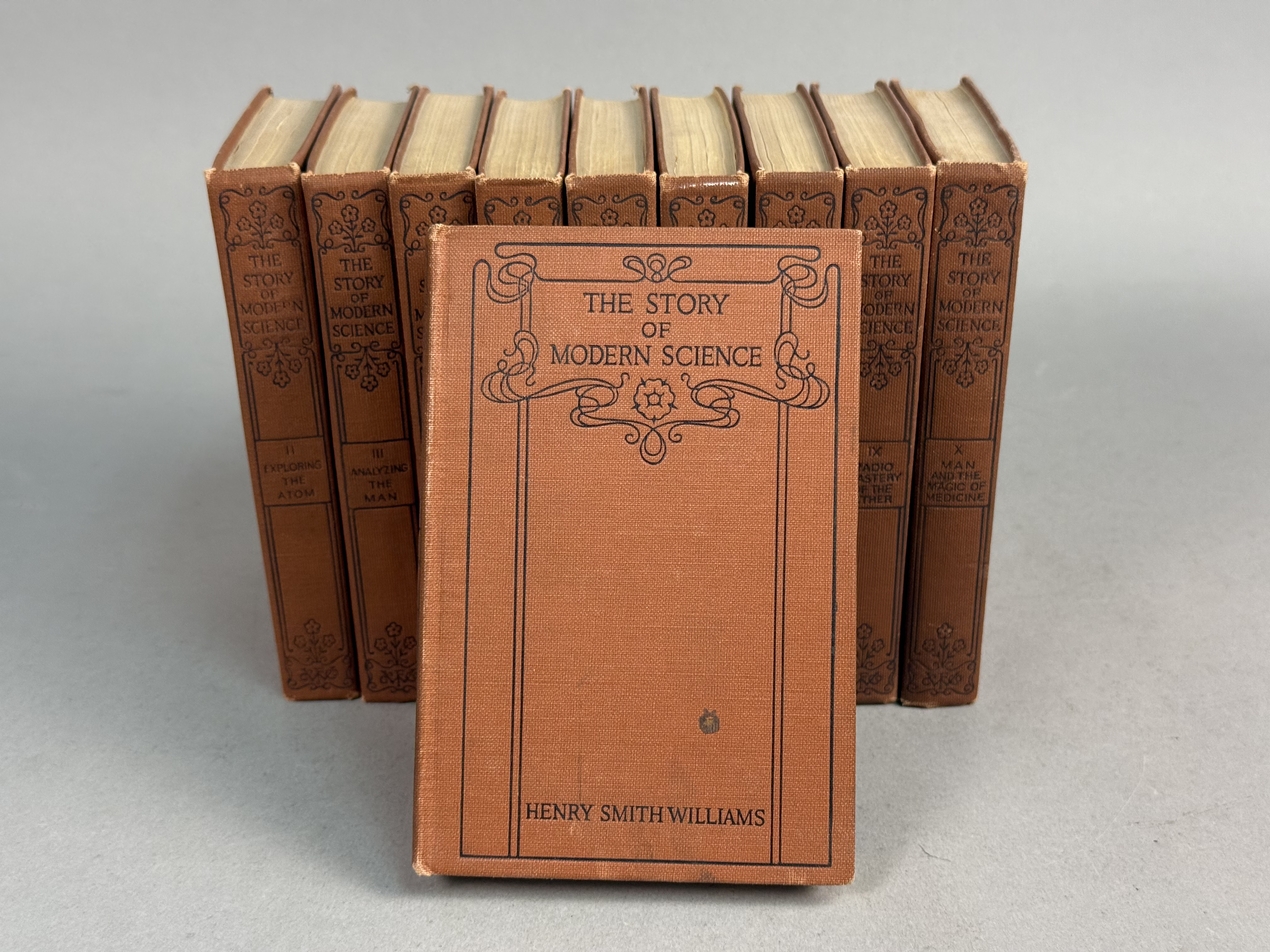 Williams. The Story of Modern Science. Funk, 1923.