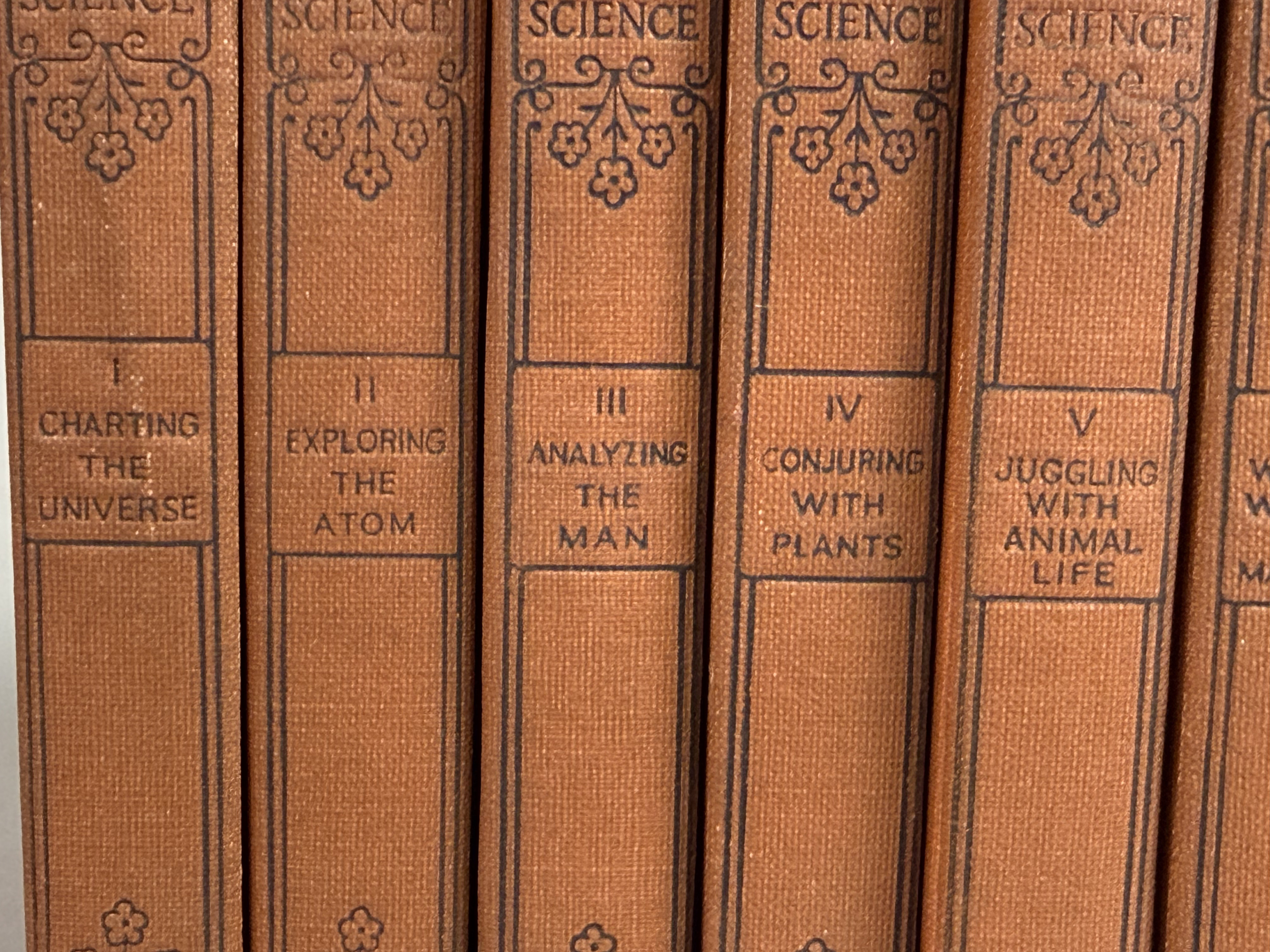Williams. The Story of Modern Science. Funk, 1923.