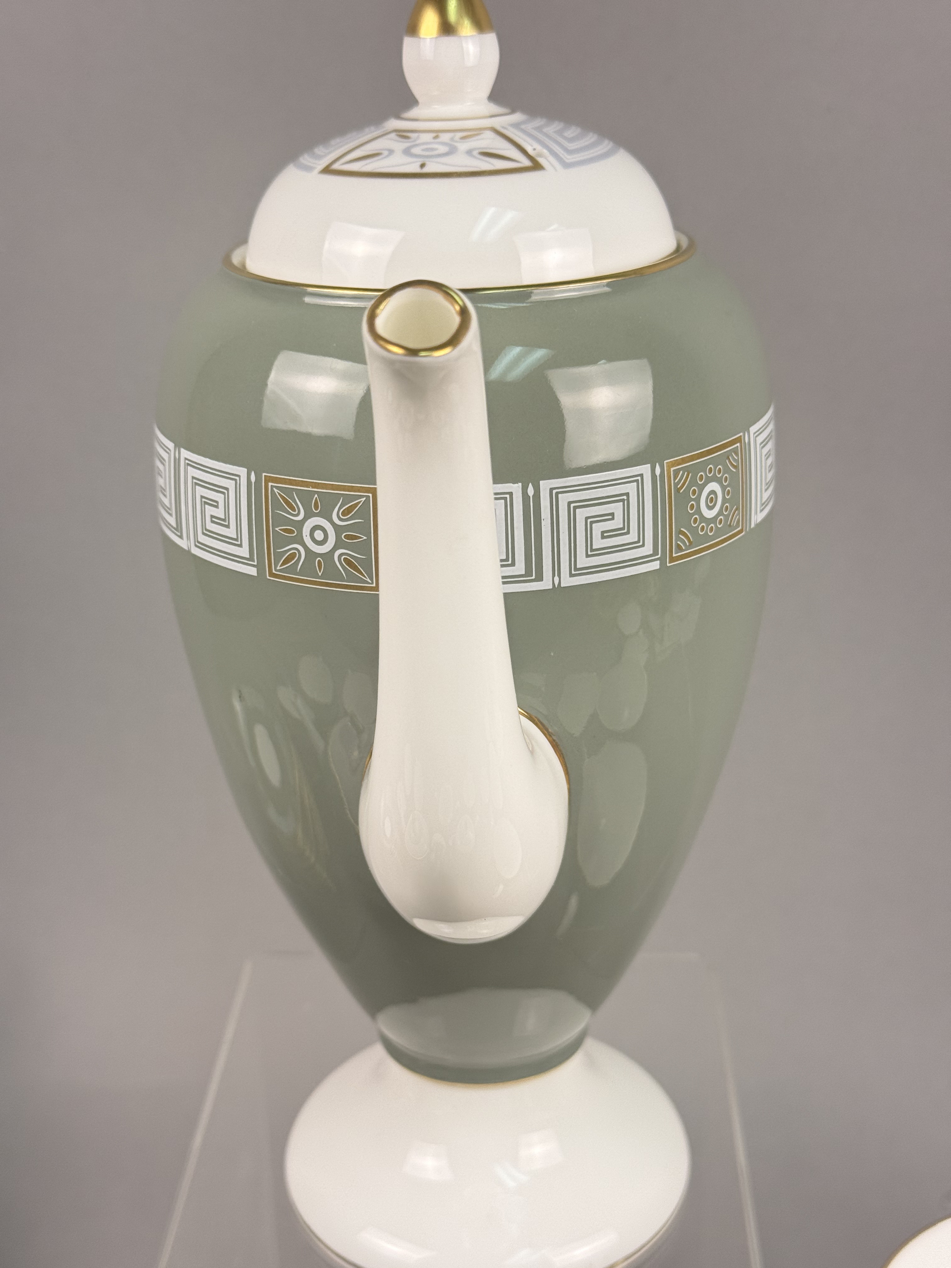 Wedgwood Asia Green Bone China Set