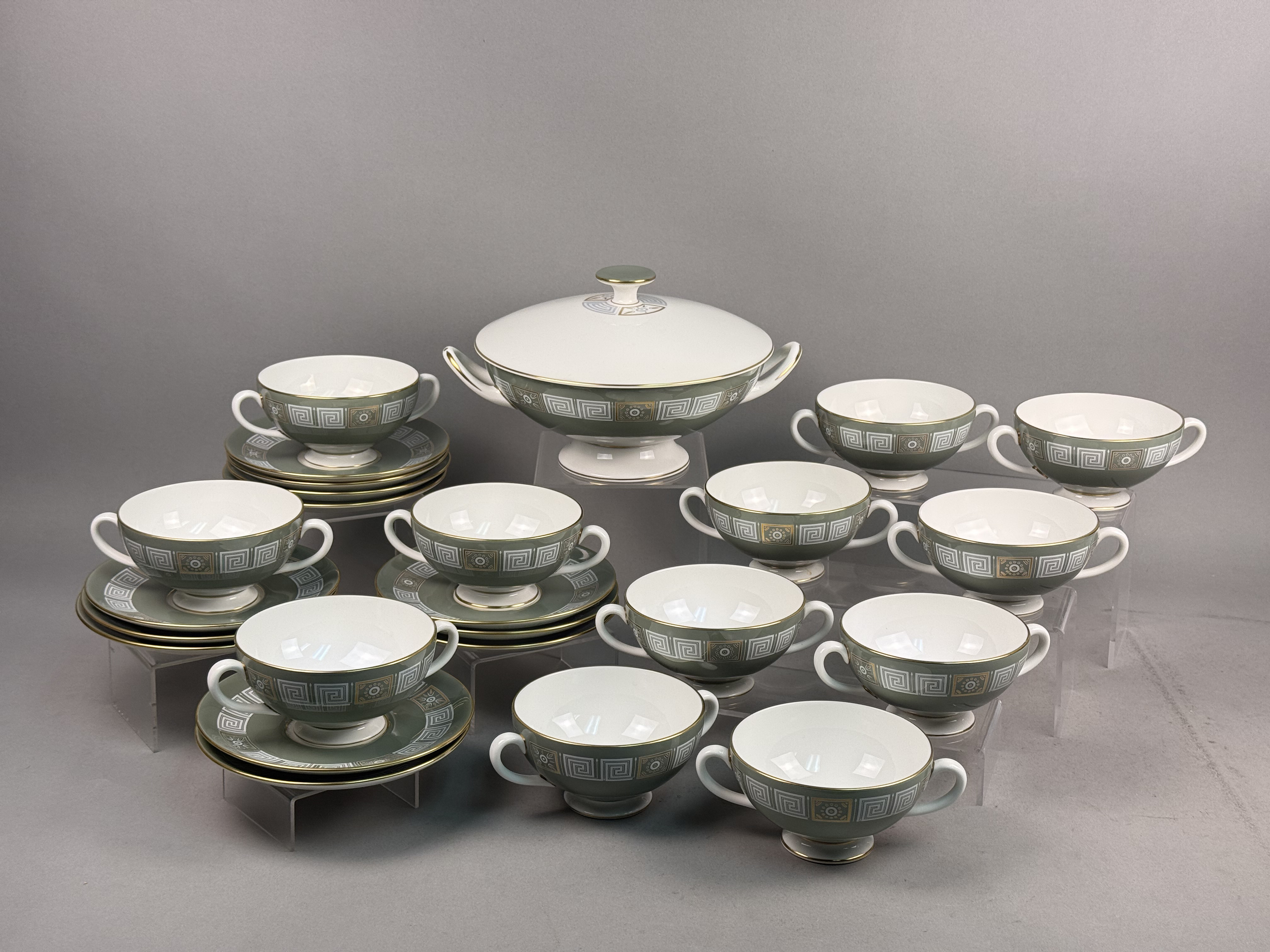 Wedgwood Asia Bone China Service