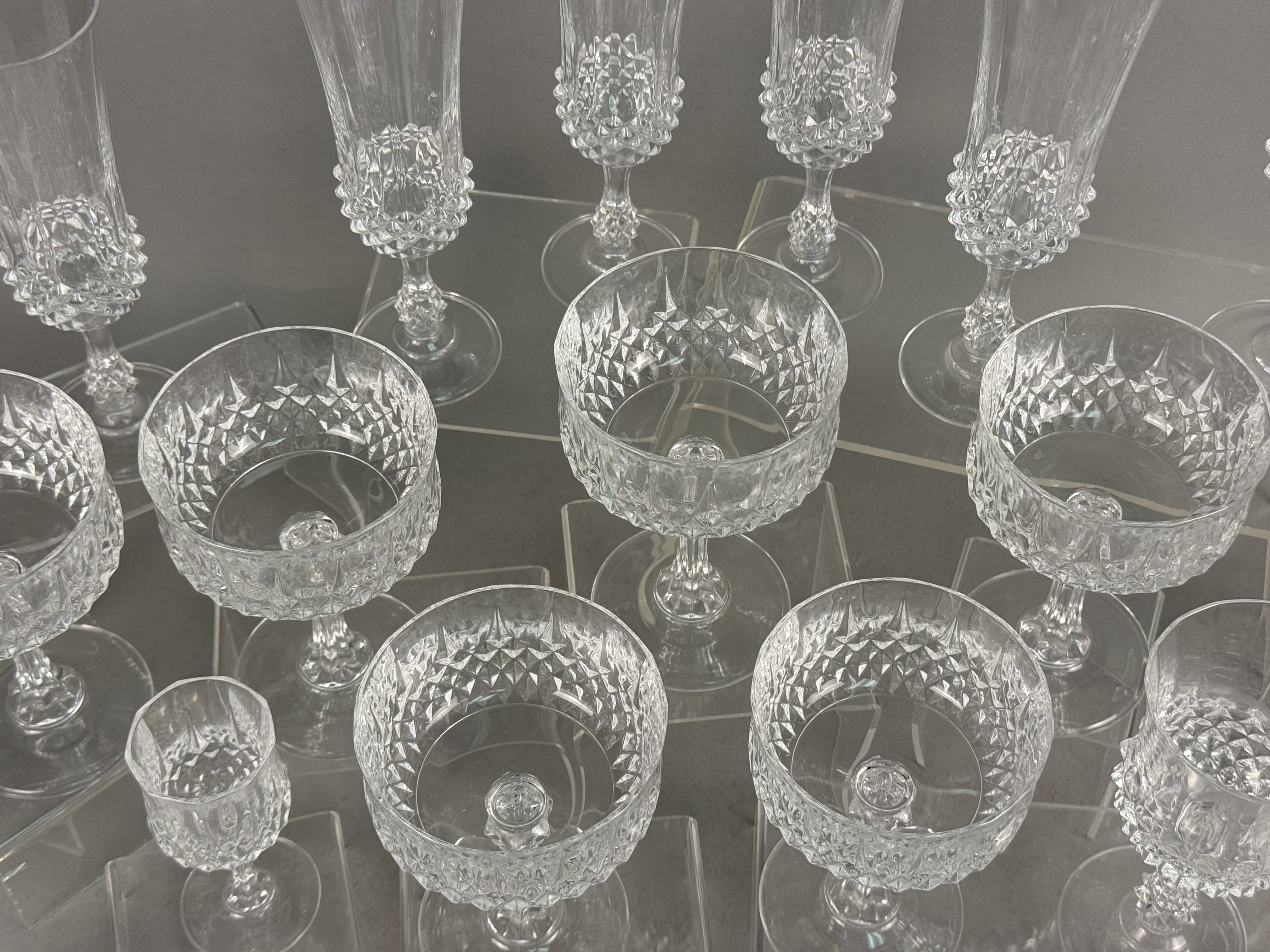 Cristal d'Arques Longchamp Crystal Stemware
