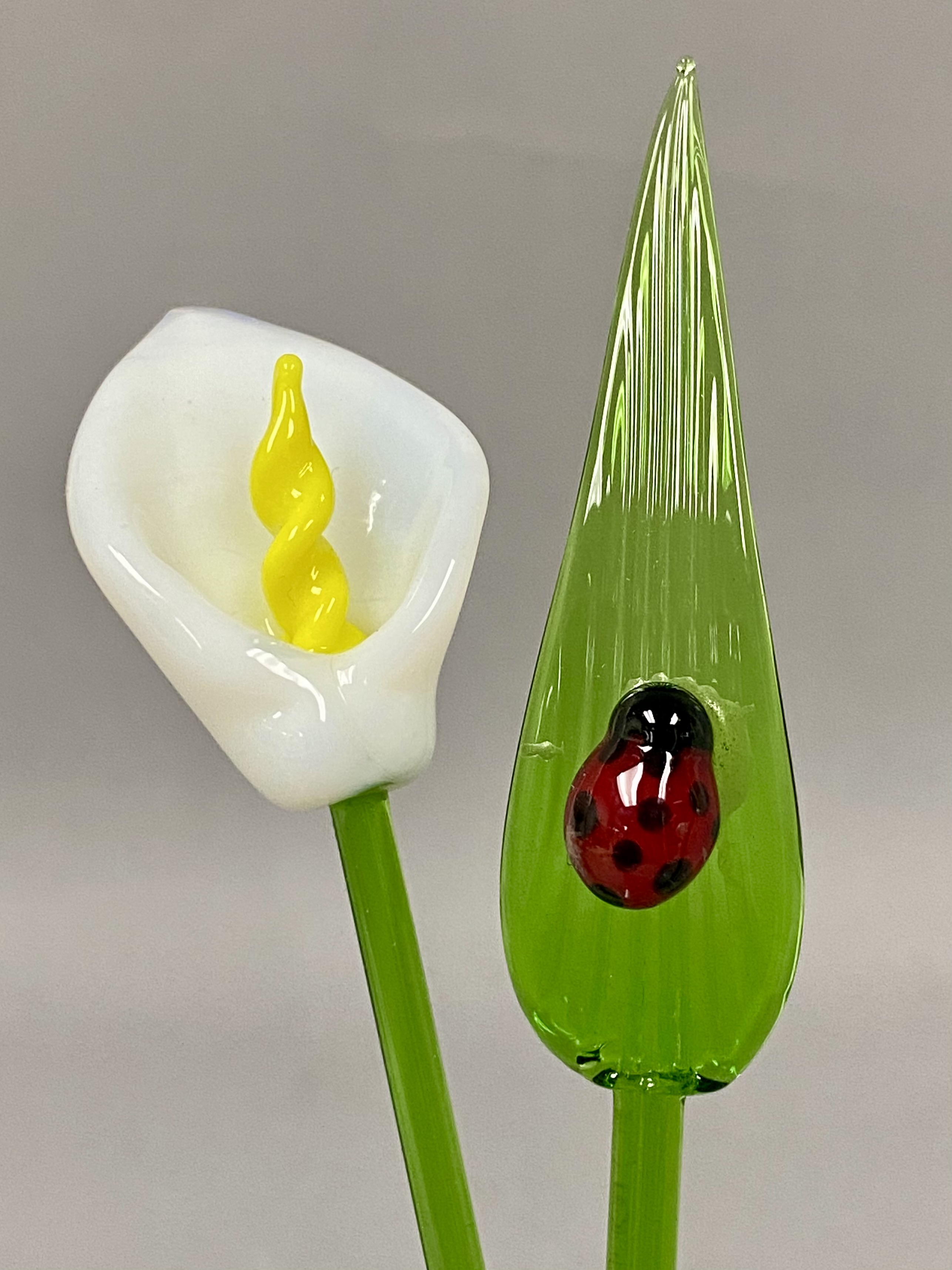 Red Co. Glass Flower Bouquet Set