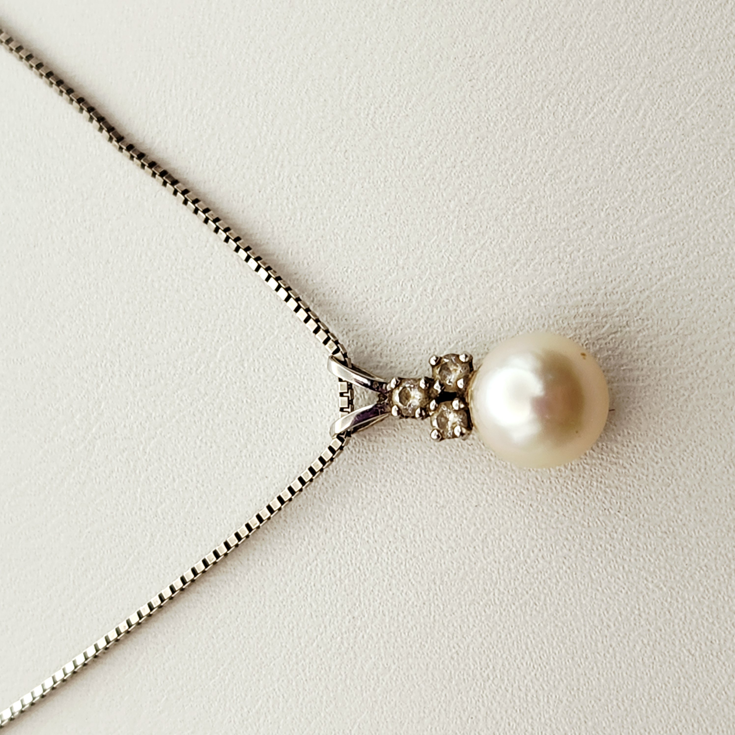 14K Gold Pearl Necklace 3.8 Grams
