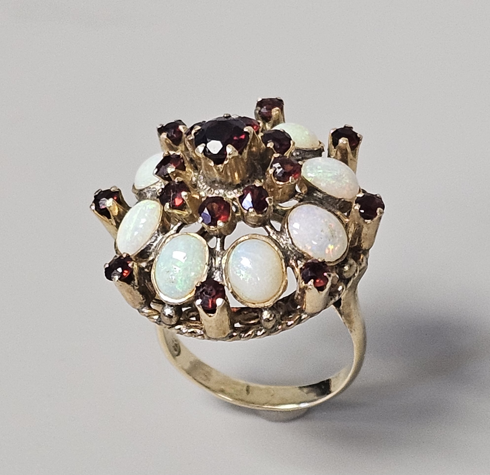 14K Gold Opal Garnet Princess Ring 7.4 Grams