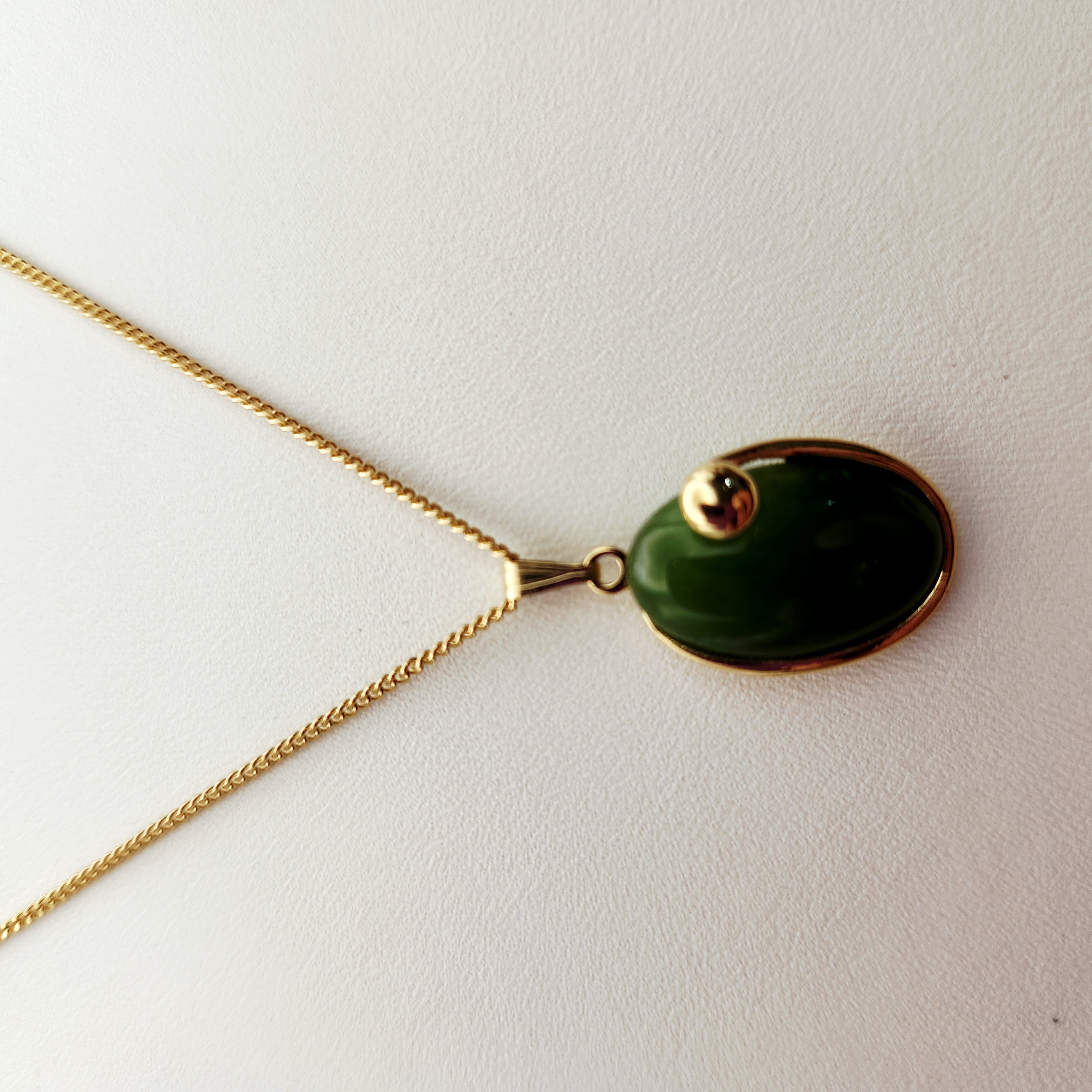 Ariki New Zealand Greenstone Pendant Necklace