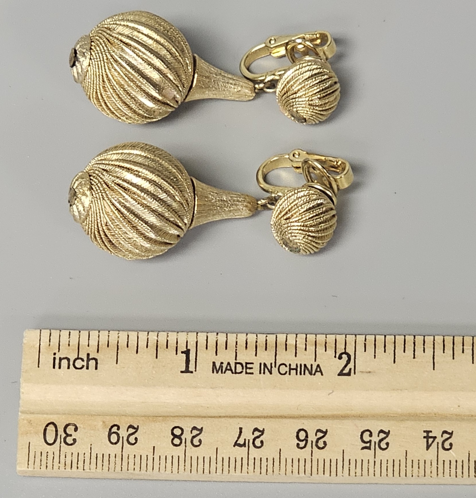Vintage Trifari Textured Drop Earrings