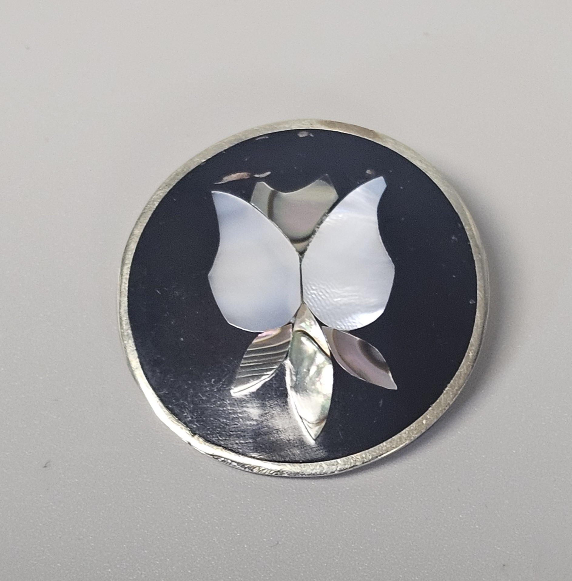 Mexican Silver and Inlay Brooch 4.9 Grams