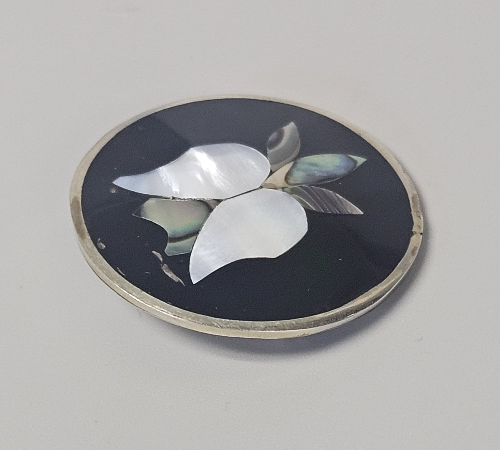 Mexican Silver and Inlay Brooch 4.9 Grams