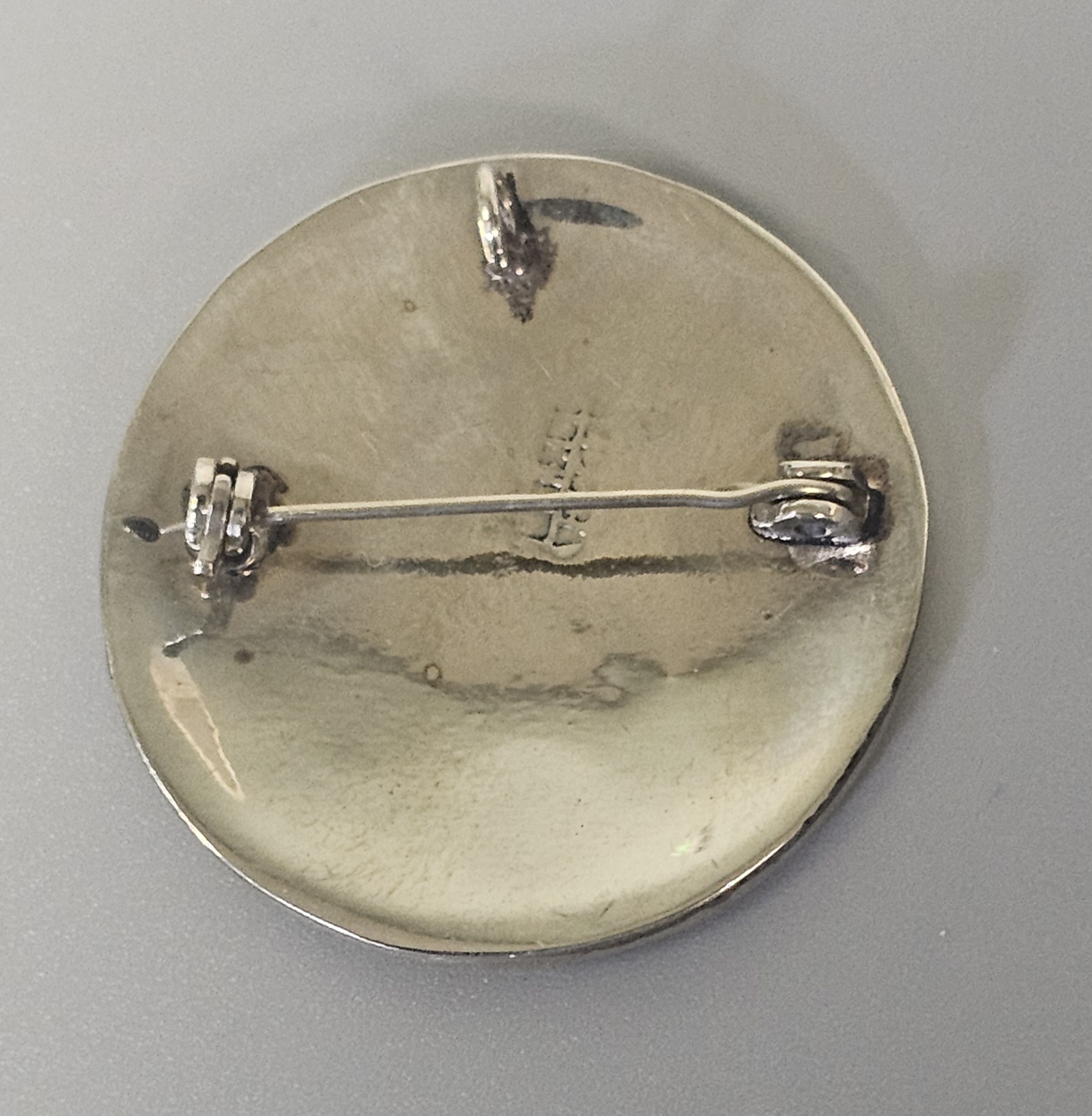 Mexican Silver and Inlay Brooch 4.9 Grams
