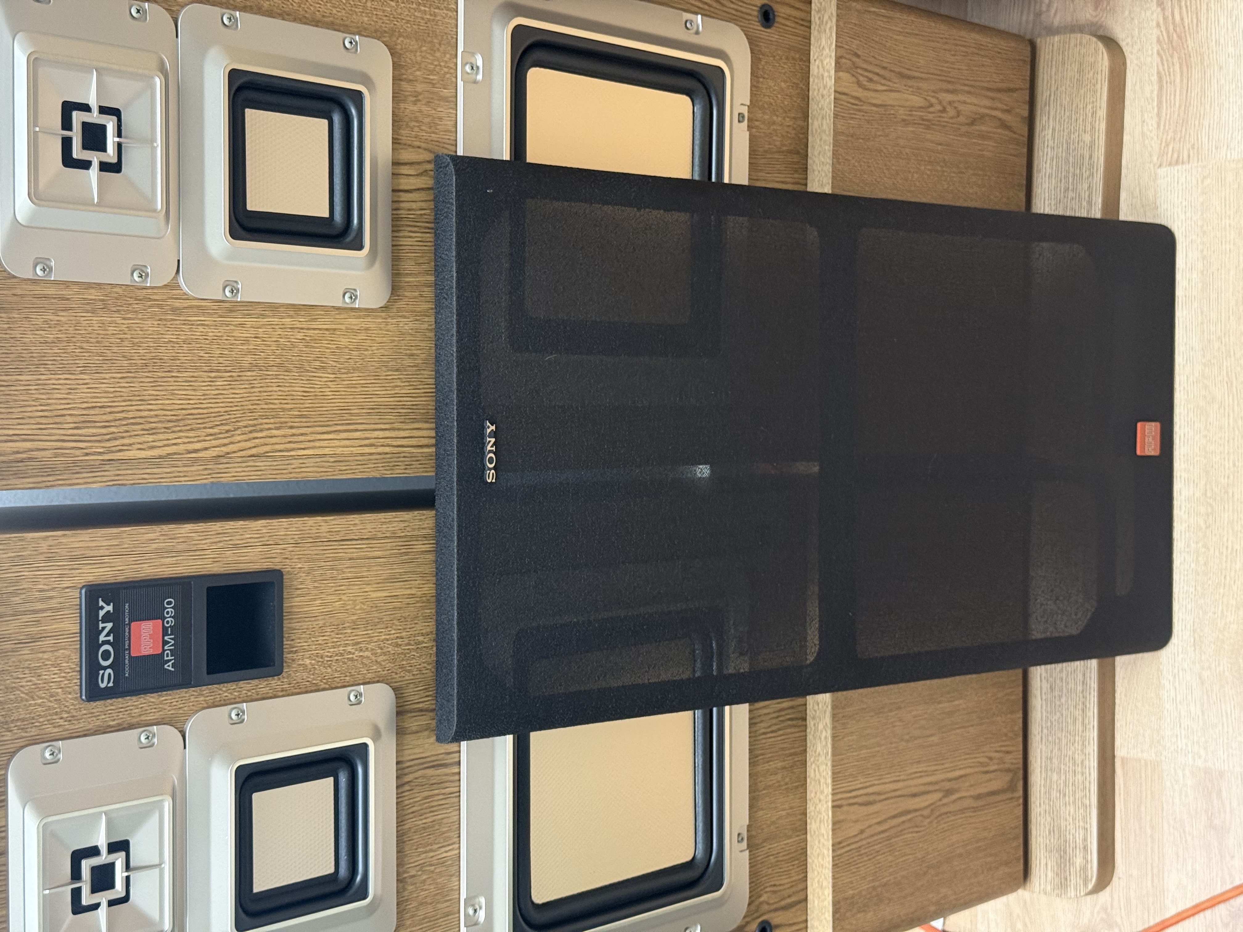 Sony APM-990 Wood Grain Floor Speakers