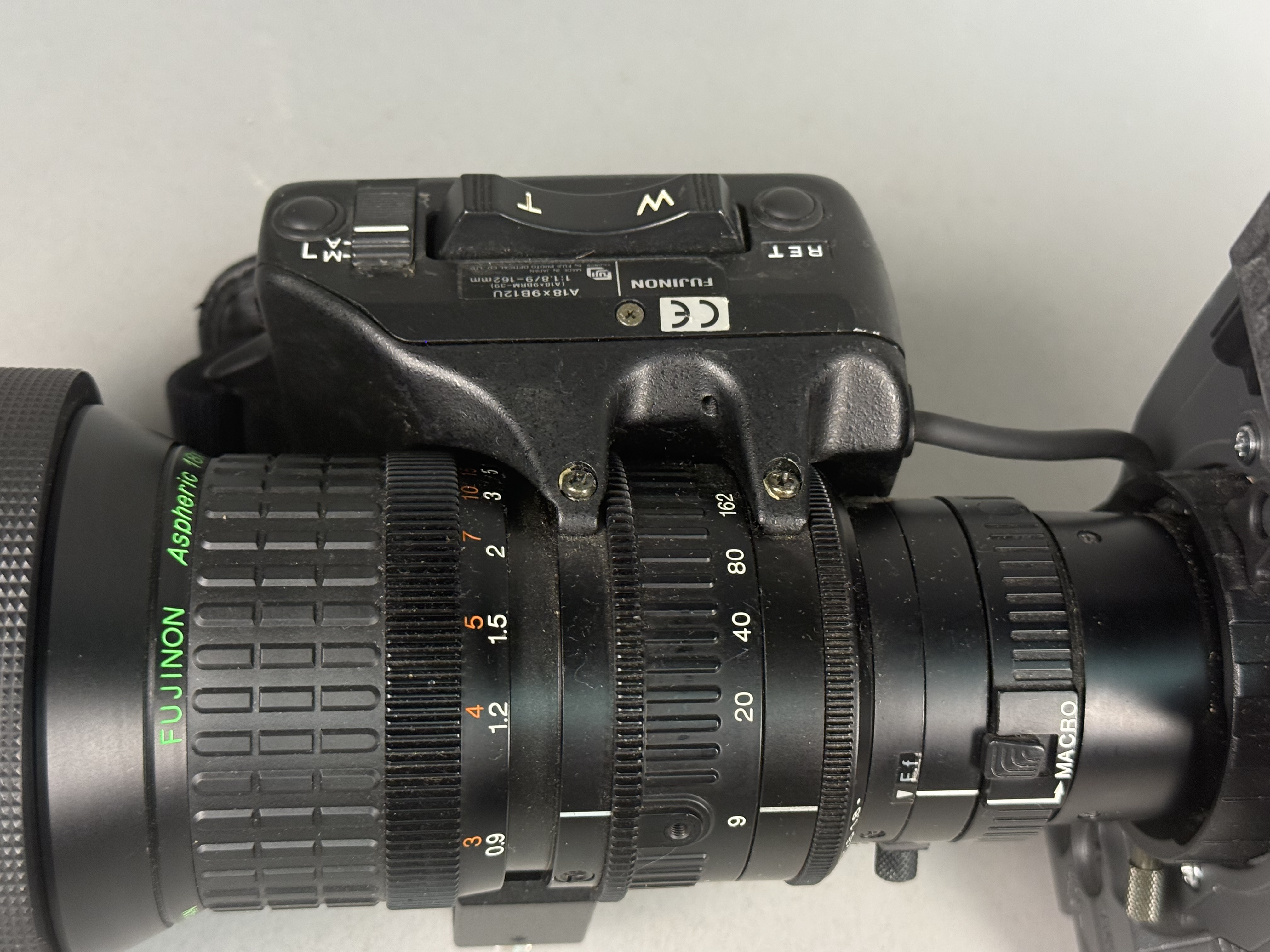 Sony DXC-D30 Digital Video Camera Fujinon Lens