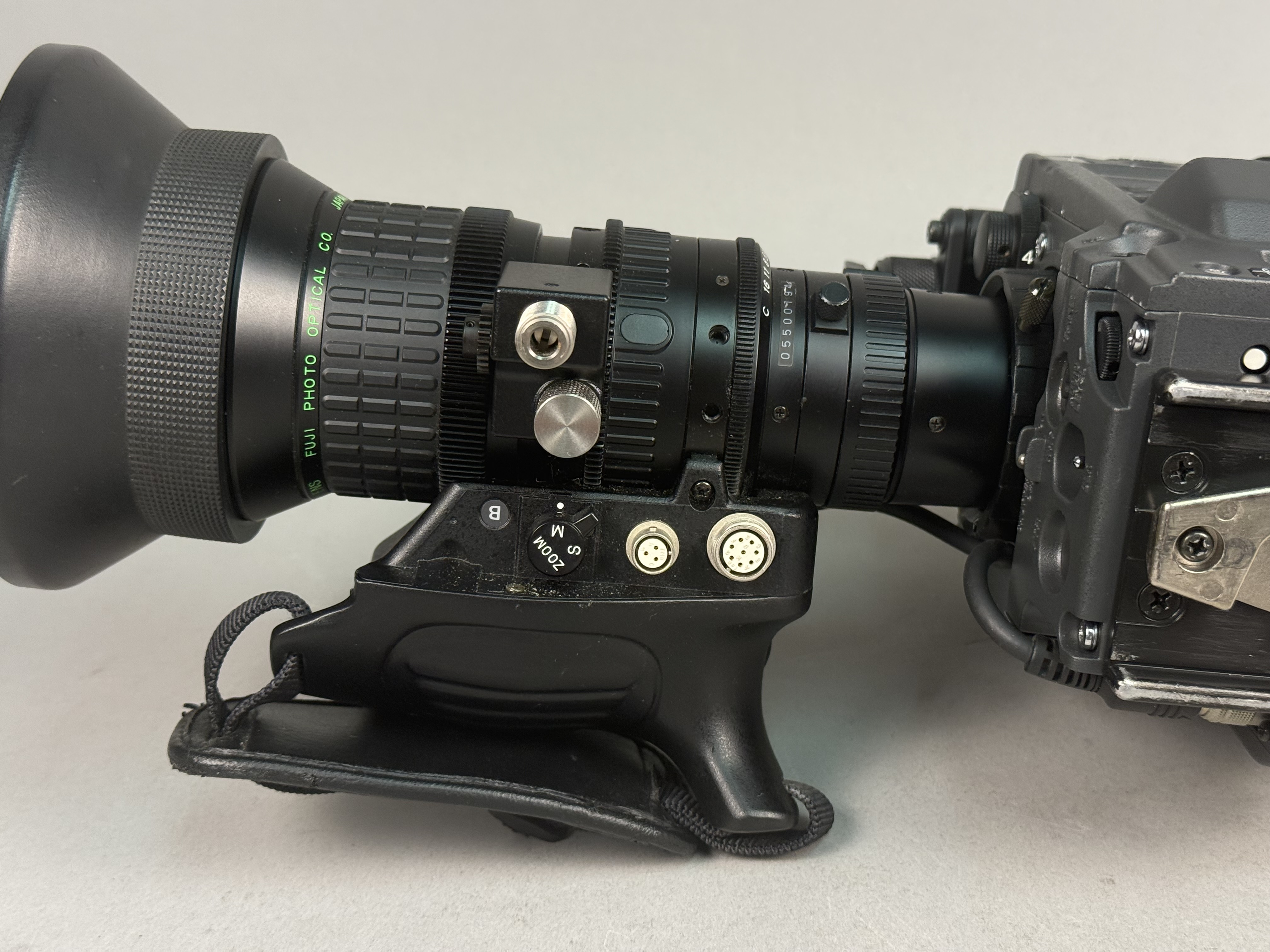 Sony DXC-D30 Digital Video Camera Fujinon Lens