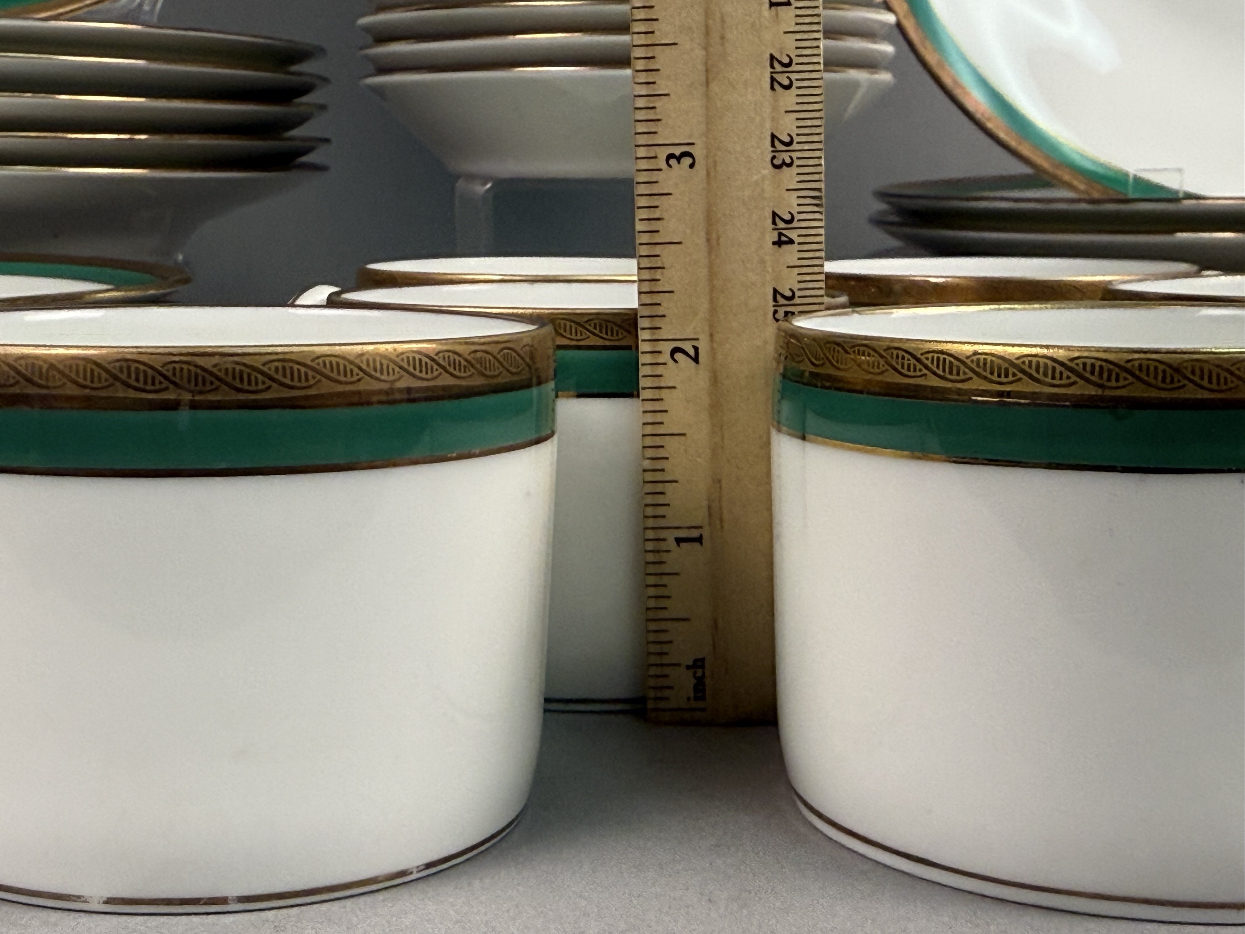 Richard Ginori Palermo Green Porcelain Dinner Service