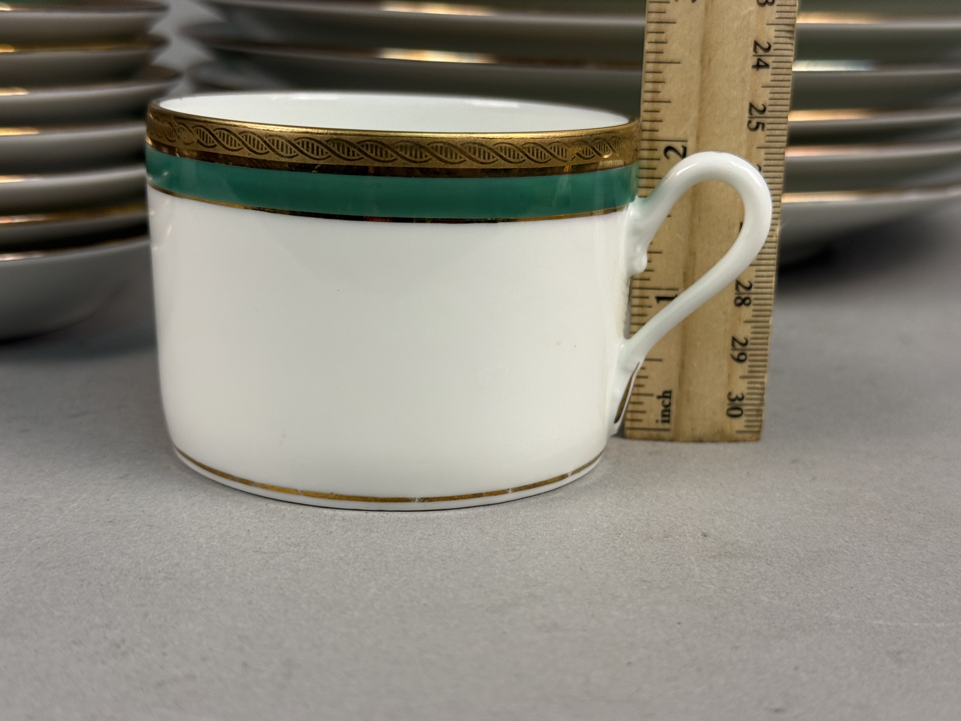 Richard Ginori Palermo Green Porcelain Dinner Service