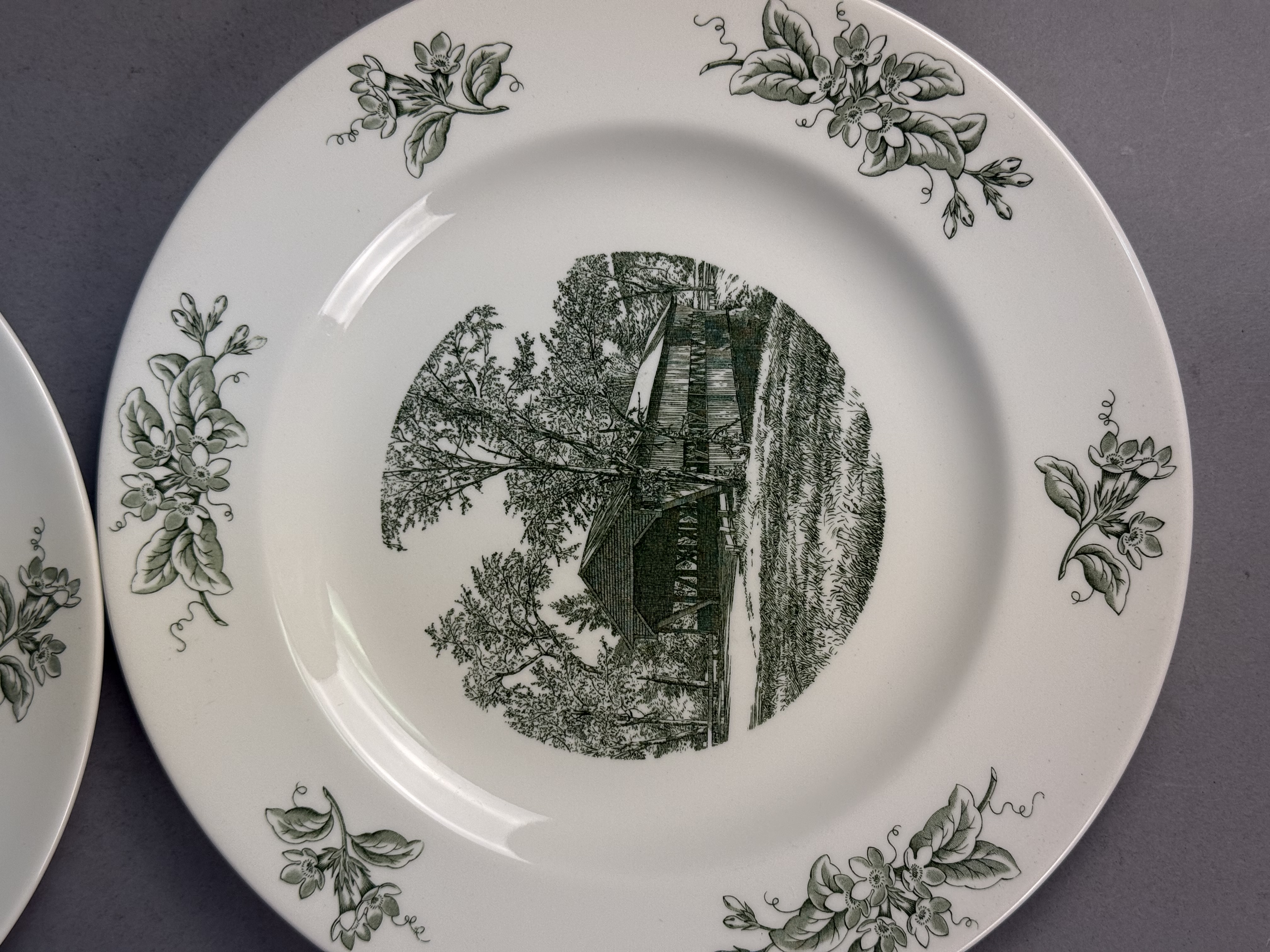 4 Wedgwood Old New England Green Plates