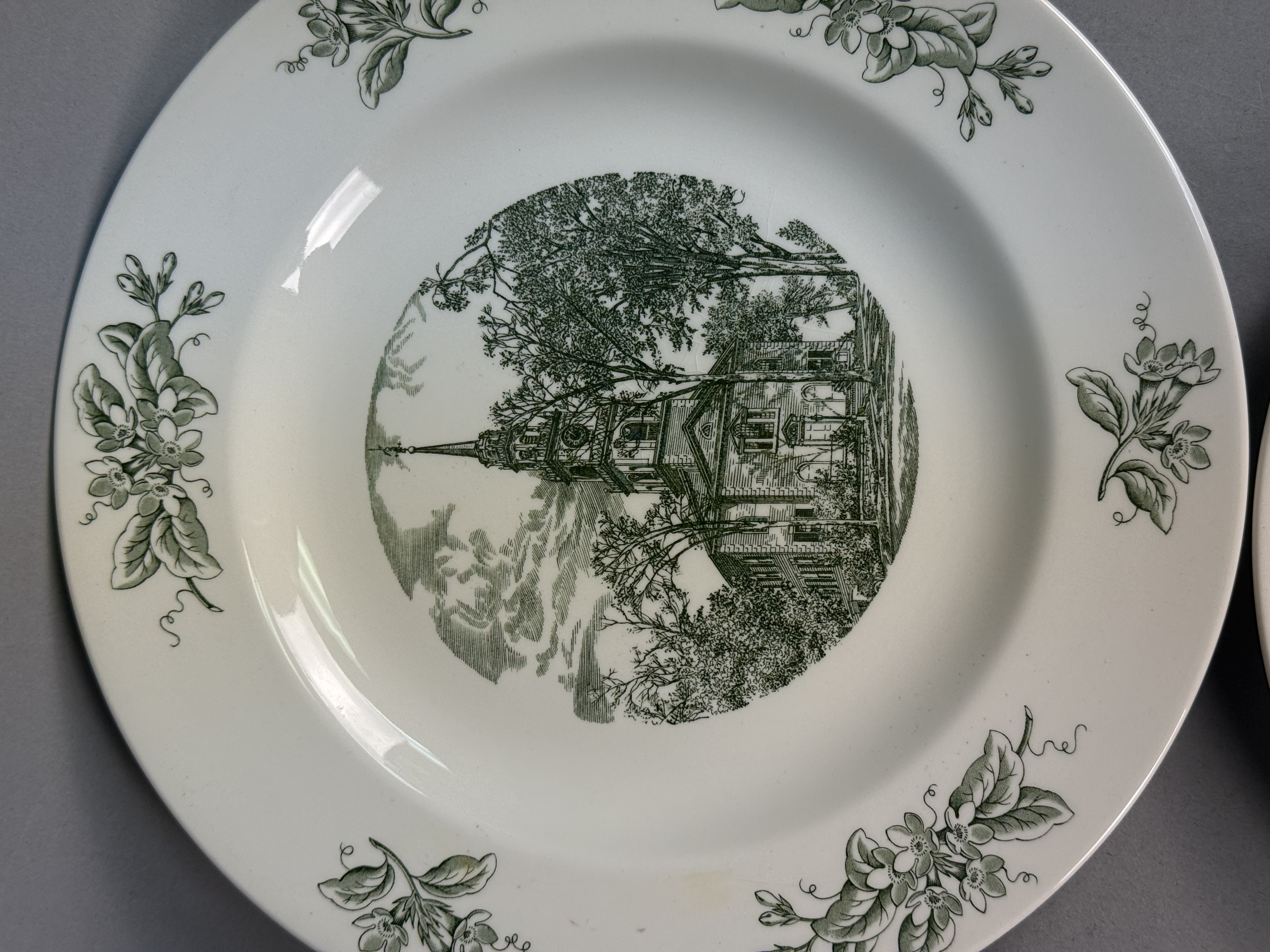 4 Wedgwood Old New England Green Plates
