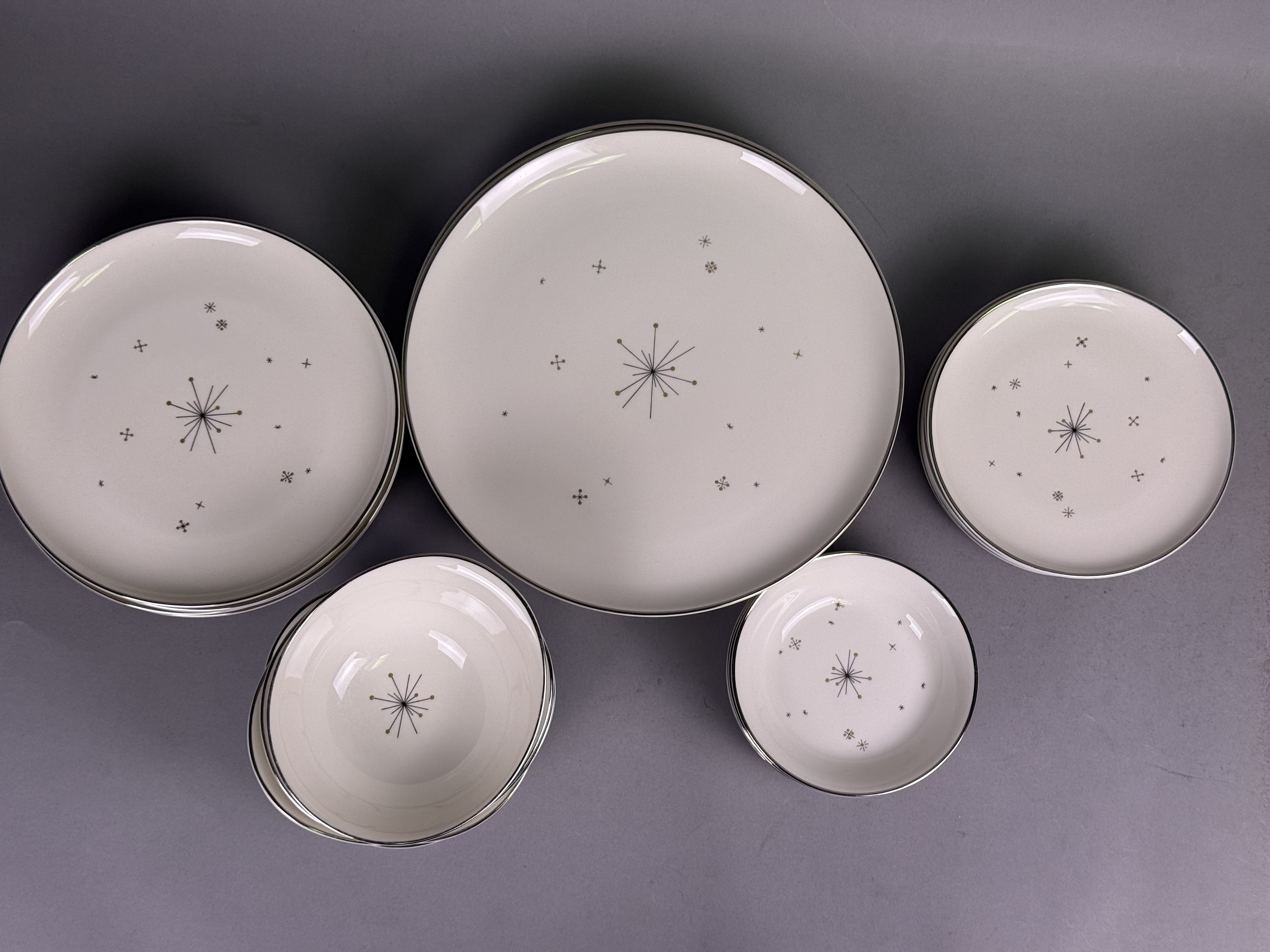 32pc Syracuse Evening Star China Dinnerware Set