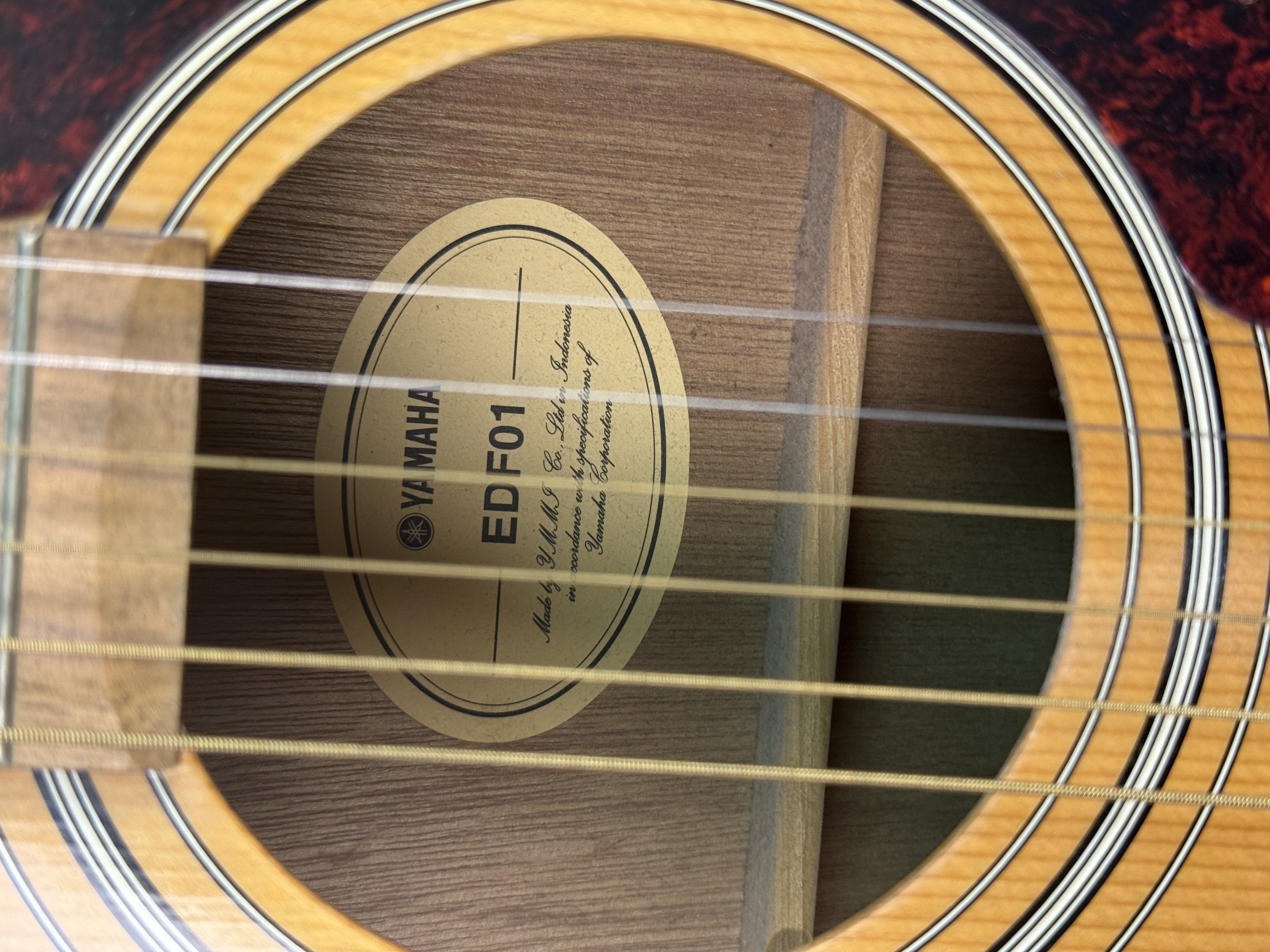 Yamaha EDF01 Natural Spruce Dreadnought Guitar