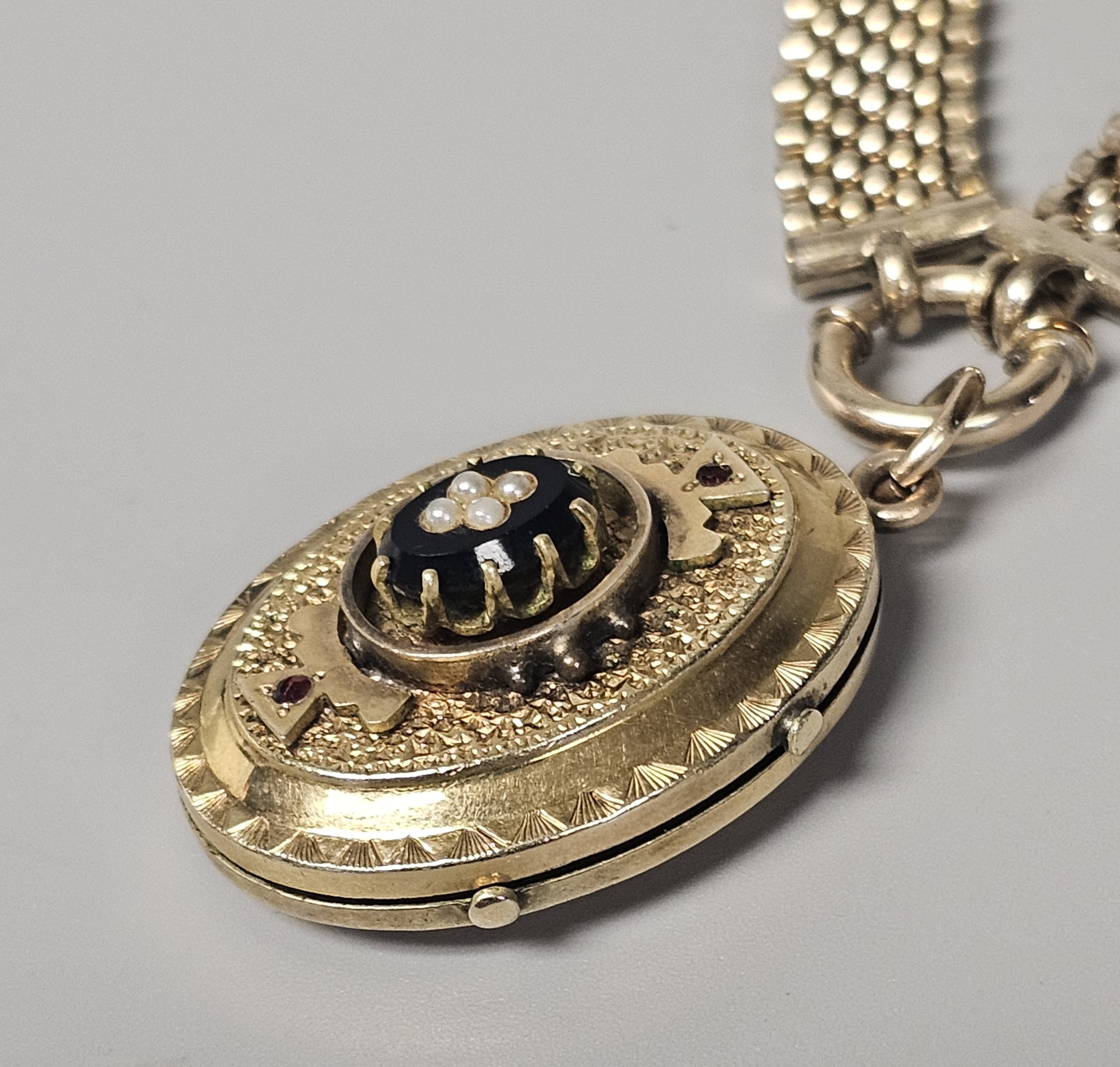 Victorian Yellow Metal Book-Chain Locket Necklace