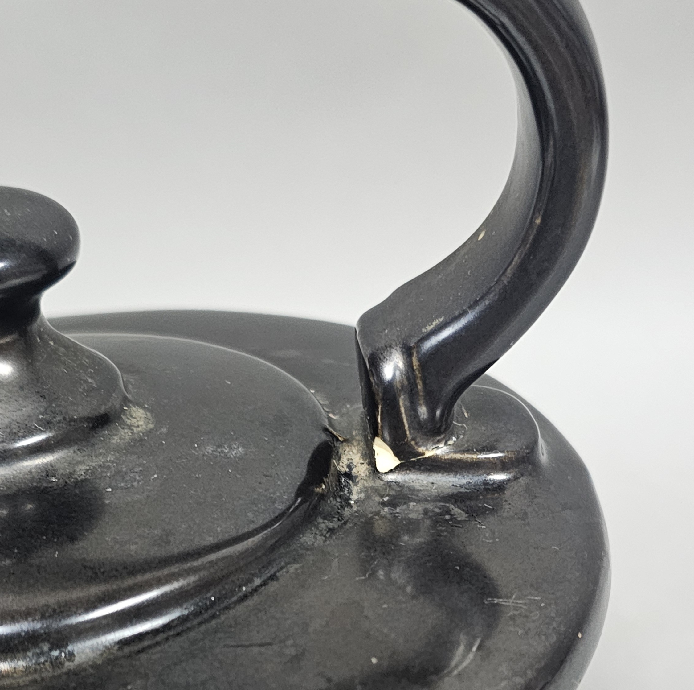McCoy Hammered Ceramic Cookie Kettle