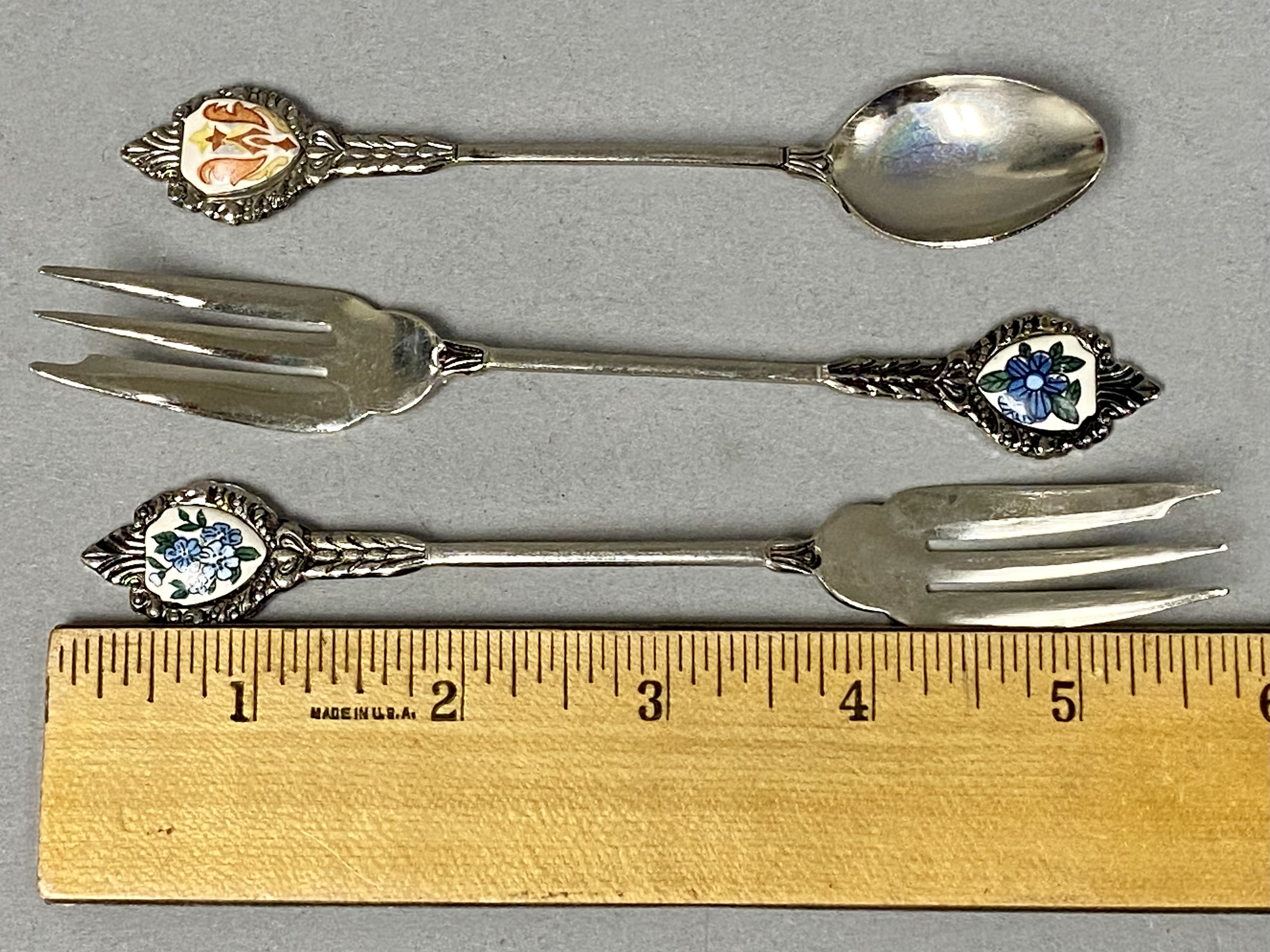 9pc Japanese Silver-Tone Enamel Dessert Flatware