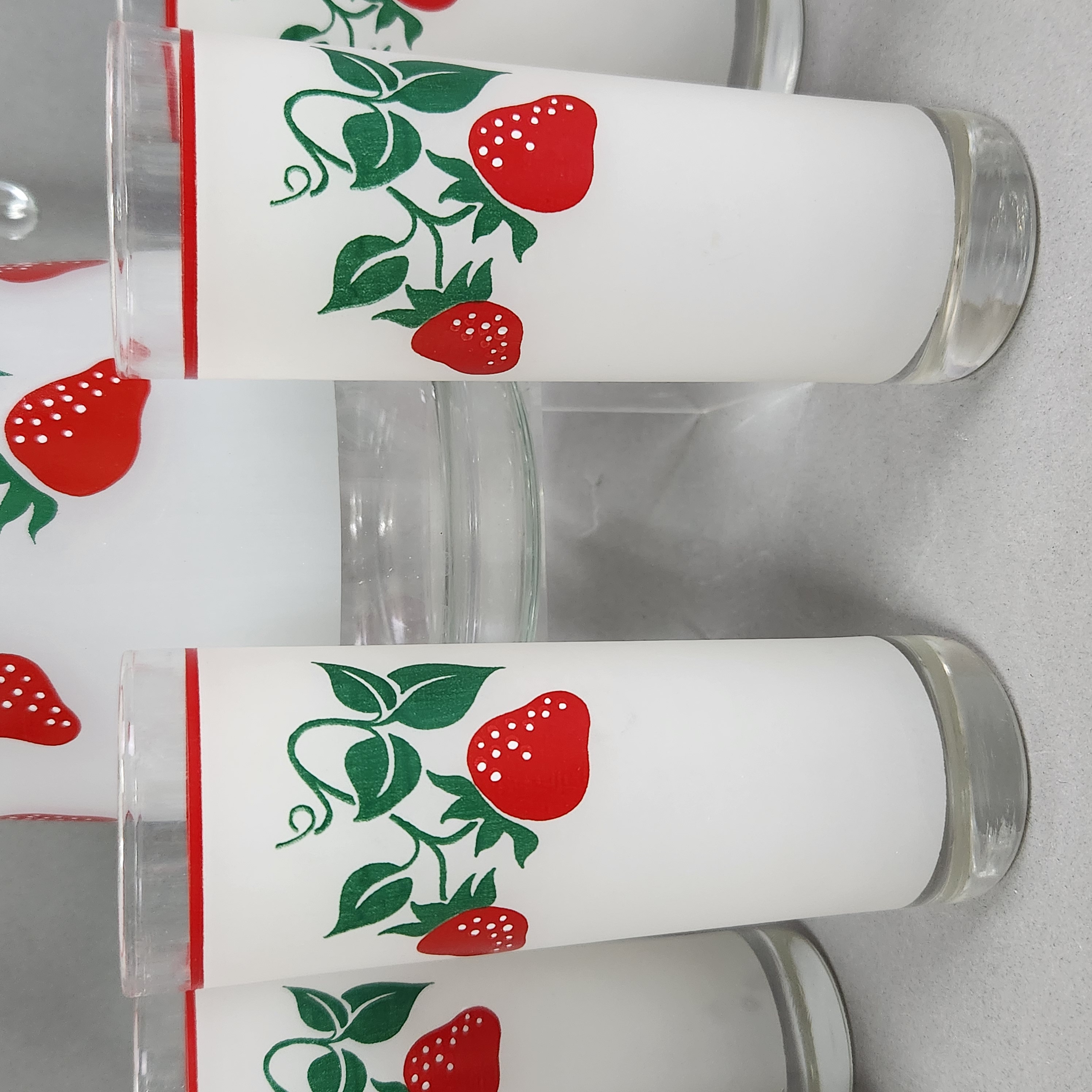 Teleflora France Strawberry Pitcher & Tumblers