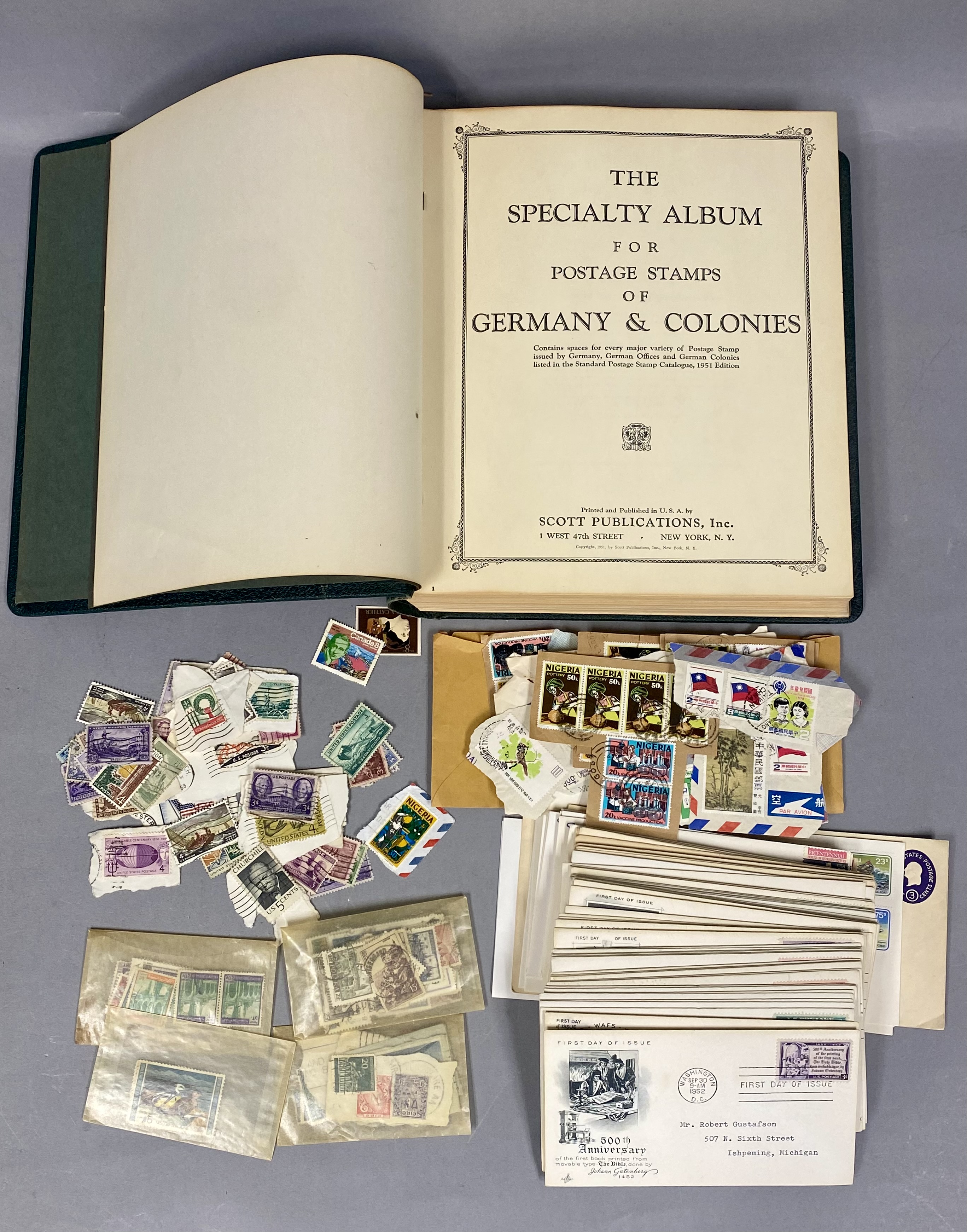 Scott DE & Colonies Green Album & US Stamps