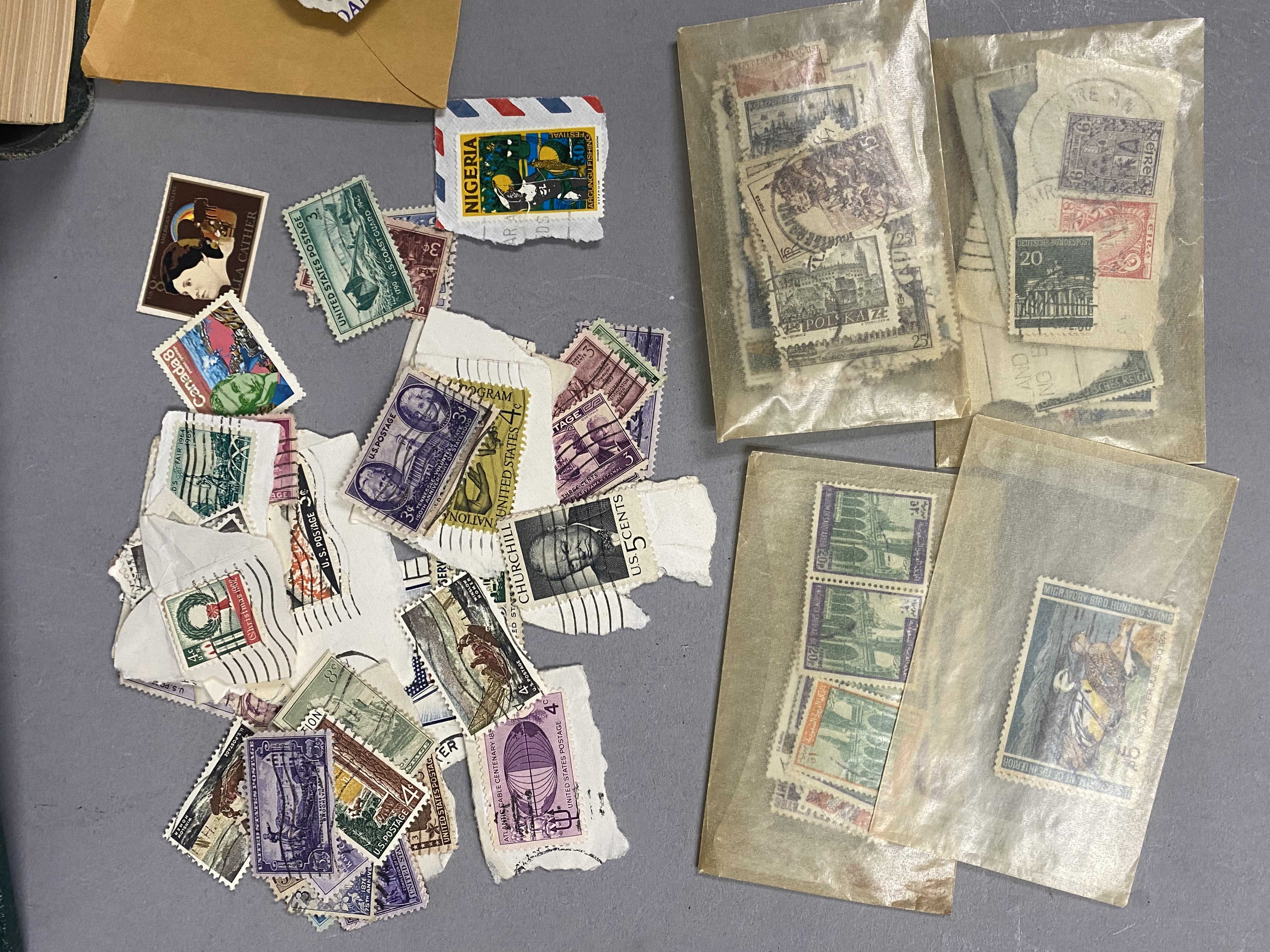 Scott DE & Colonies Green Album & US Stamps