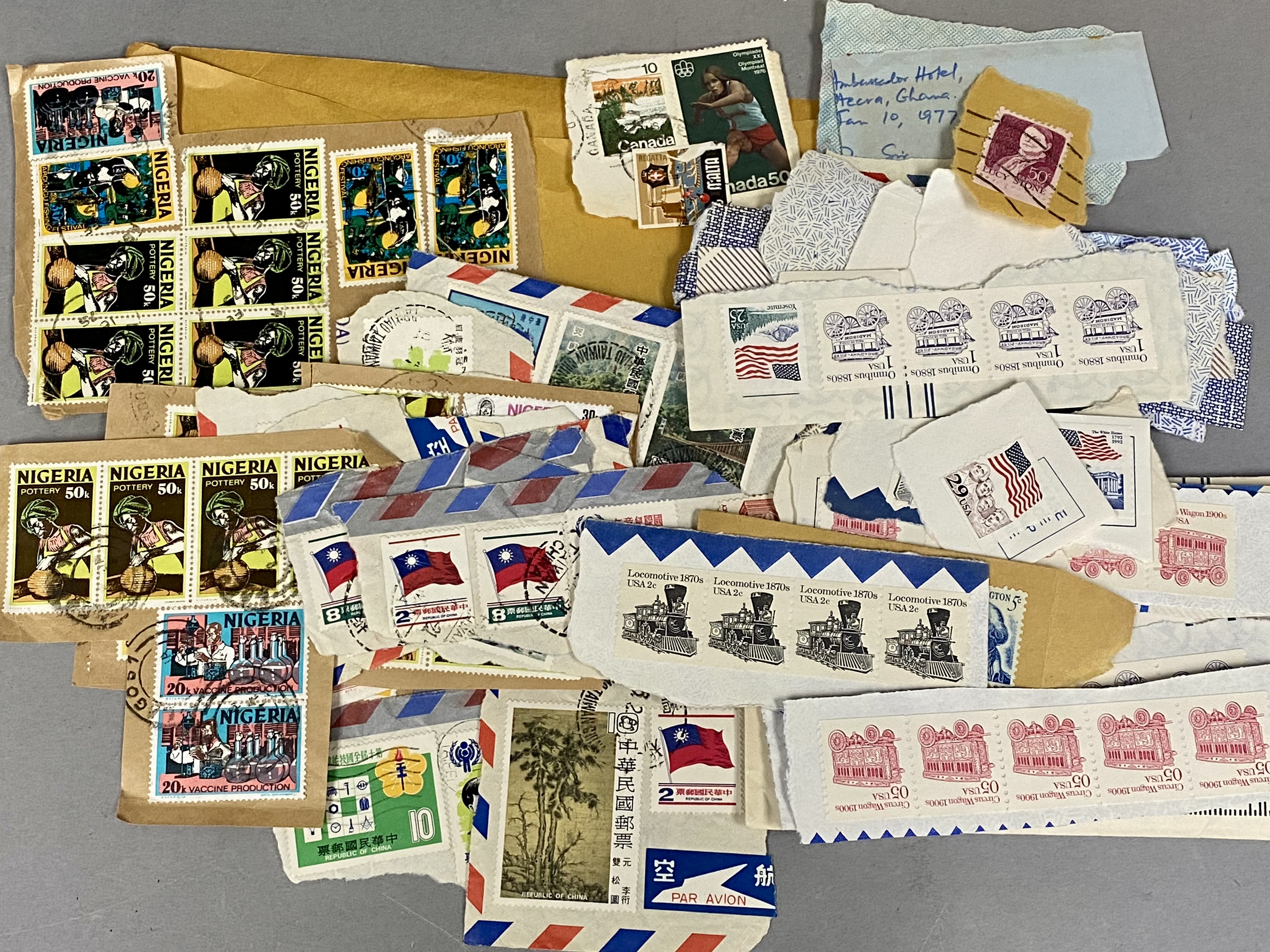 Scott DE & Colonies Green Album & US Stamps