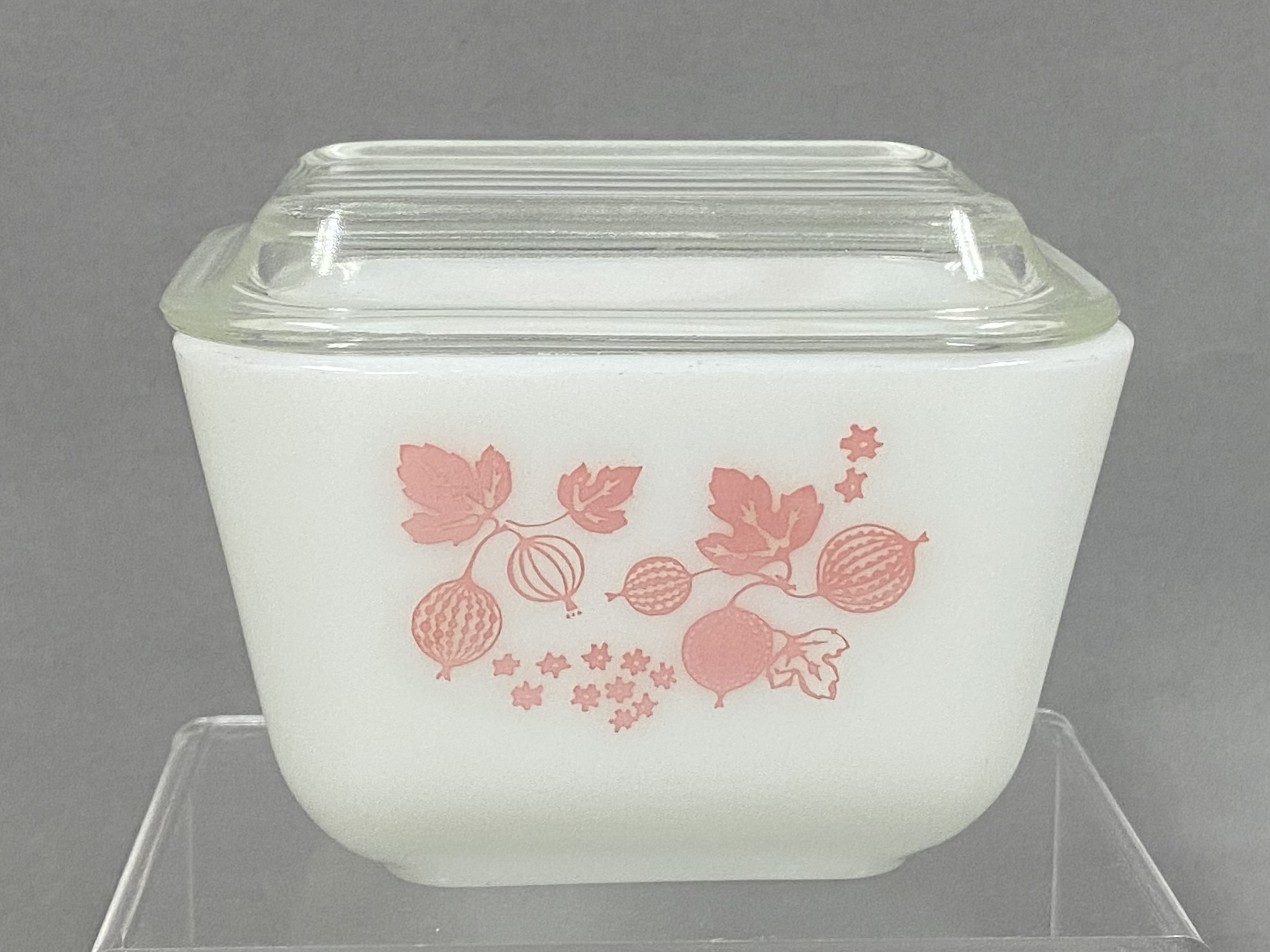 Pyrex Gooseberry Pink Glass Refrigerator Dish