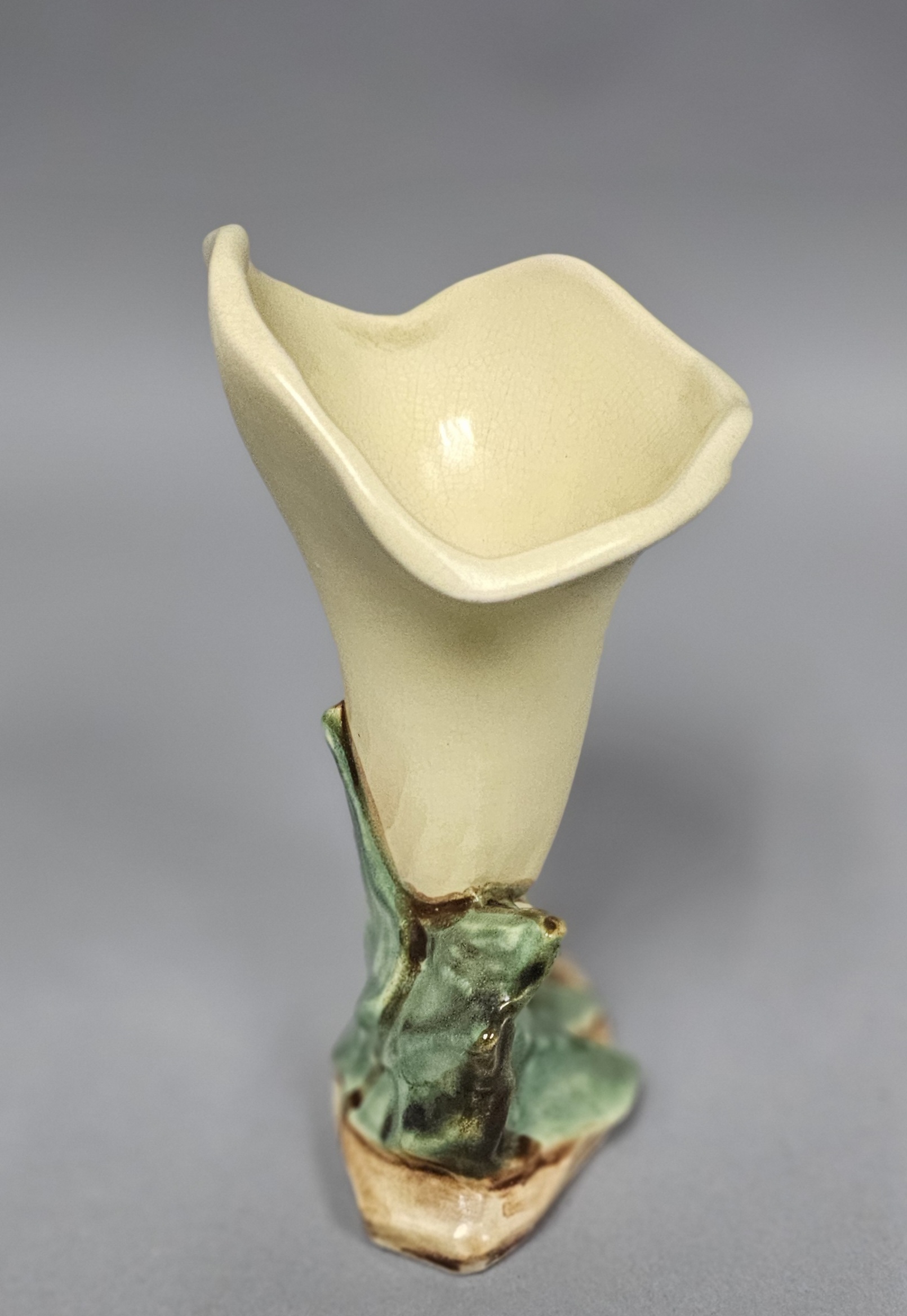 Hull Art Pottery Calla Lily Vase