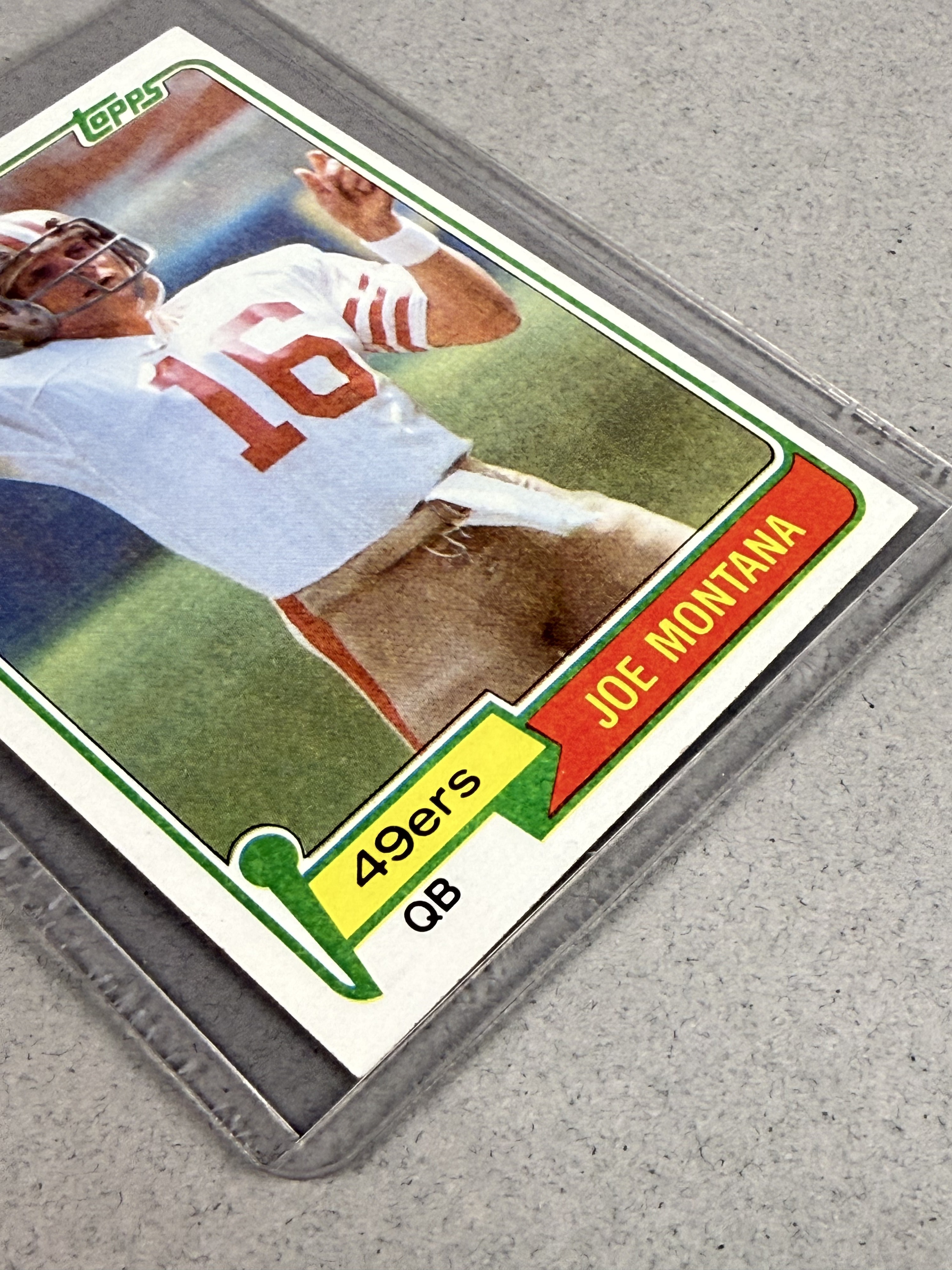 1981 Topps Joe Montana Rookie Card