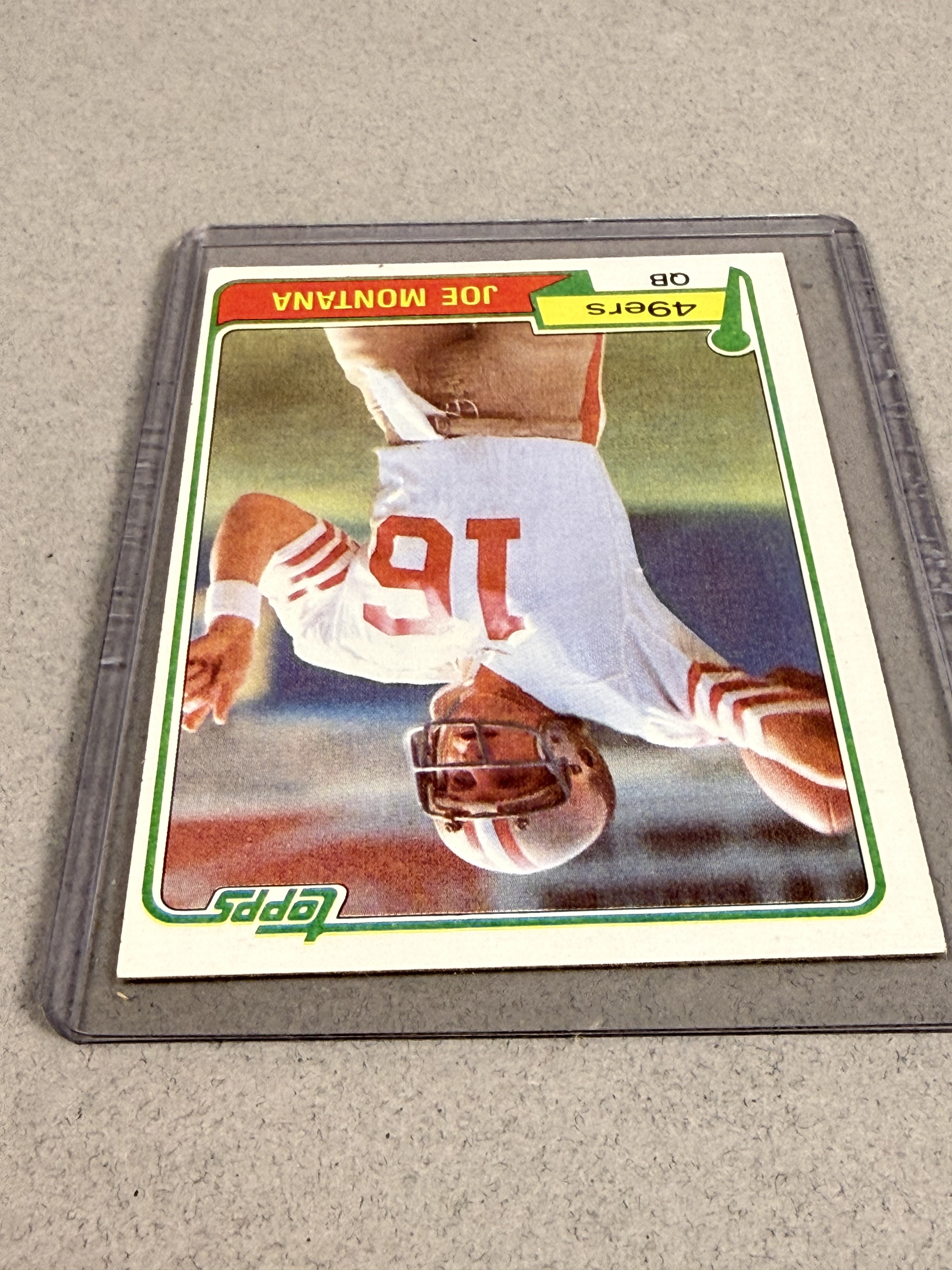 1981 Topps Joe Montana Rookie Card 216