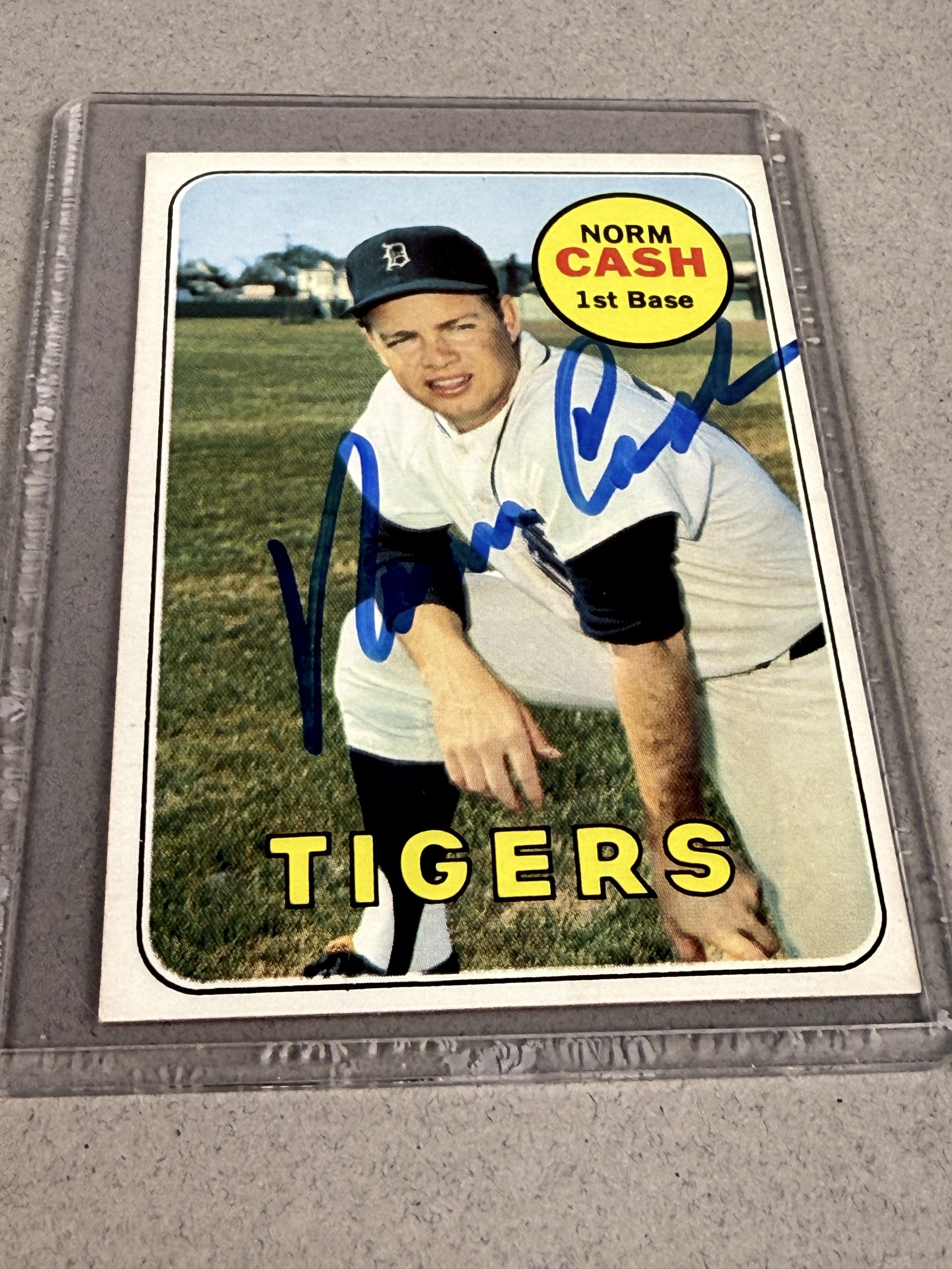 Topps 1969 Norm Cash Signed Baseball Card