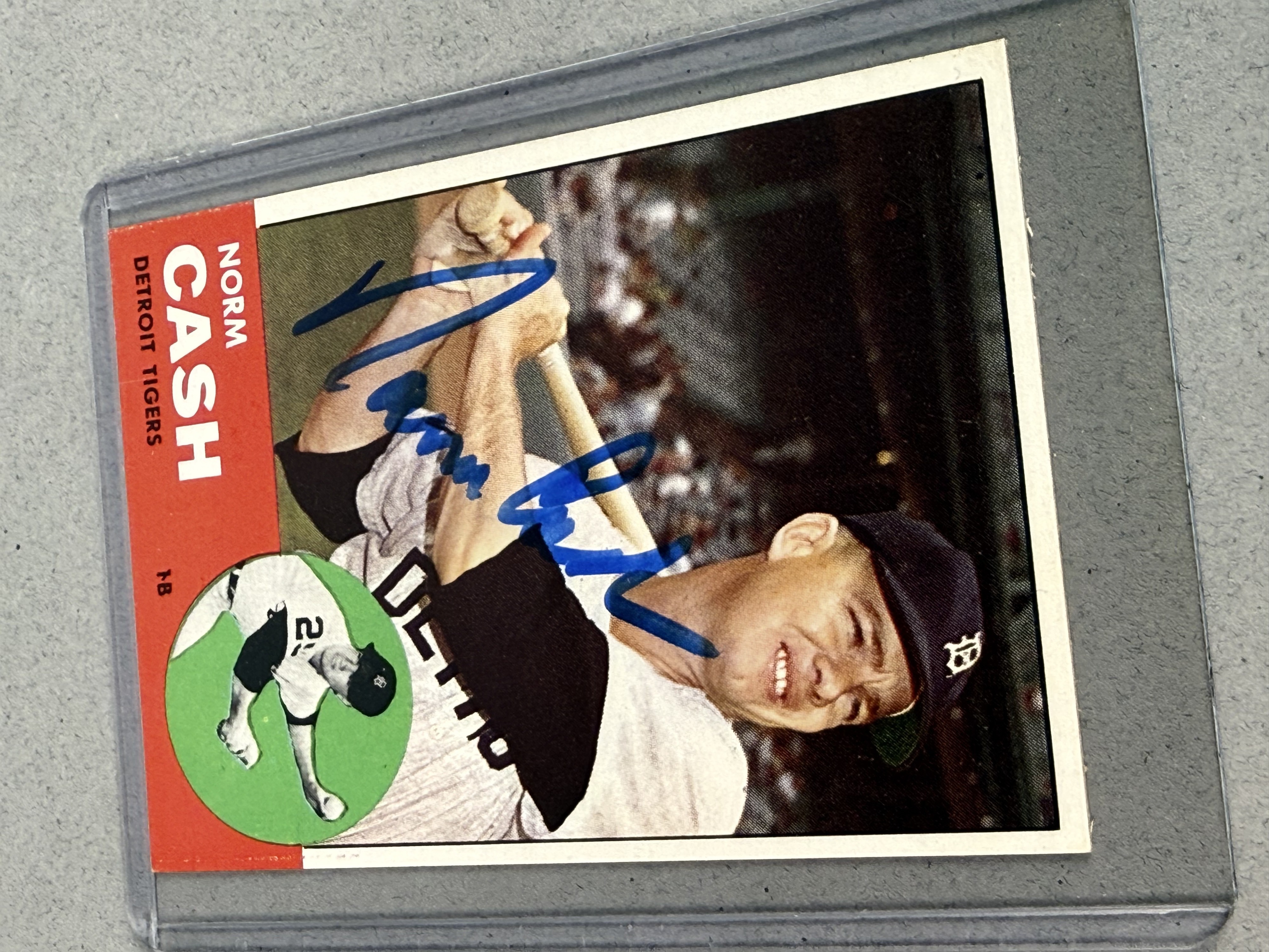 1963 Topps Norm Cash Signed Baseball Card