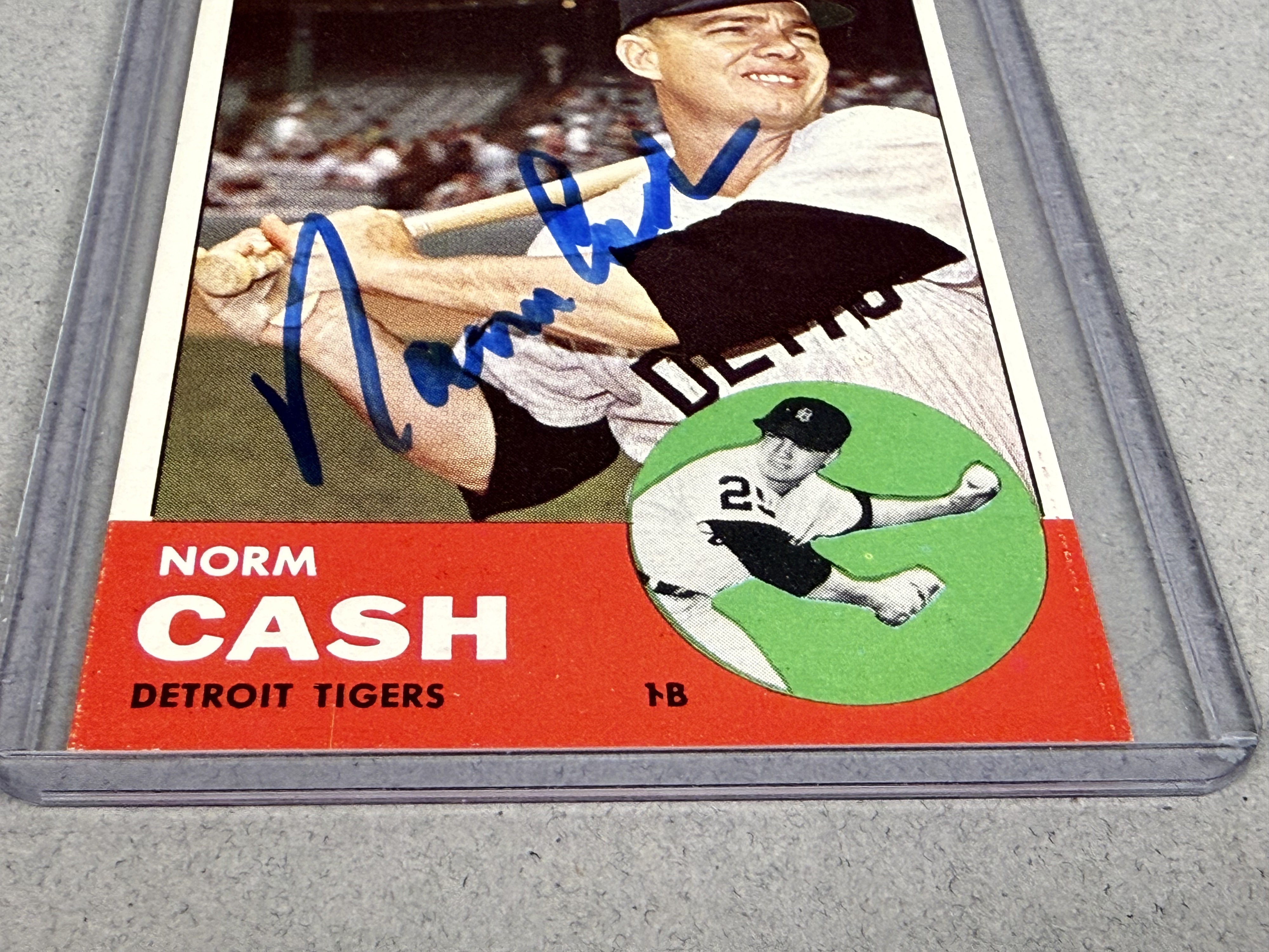 1963 Topps Norm Cash Signed Baseball Card