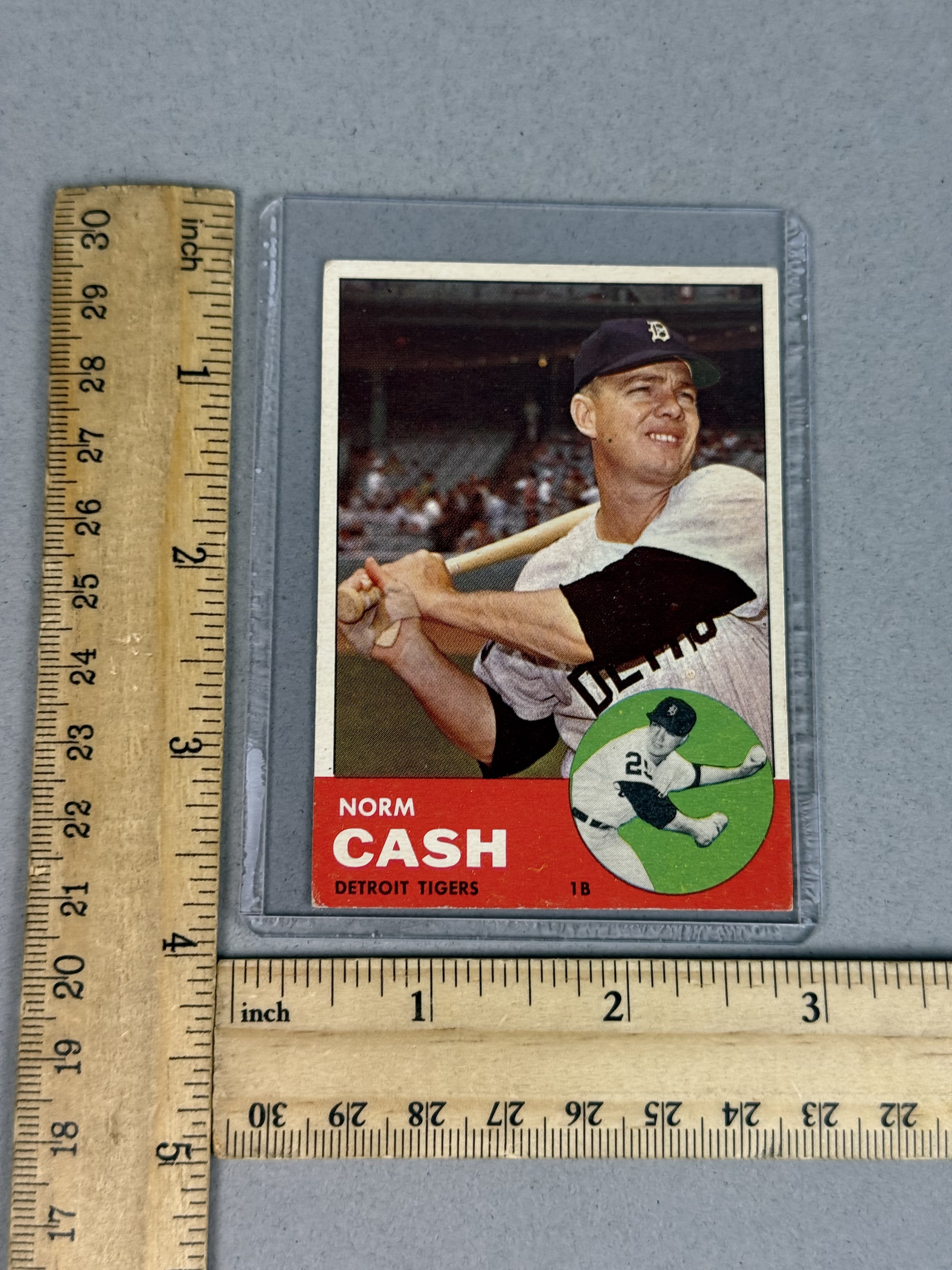 1963 Topps Norm Cash #445 Card