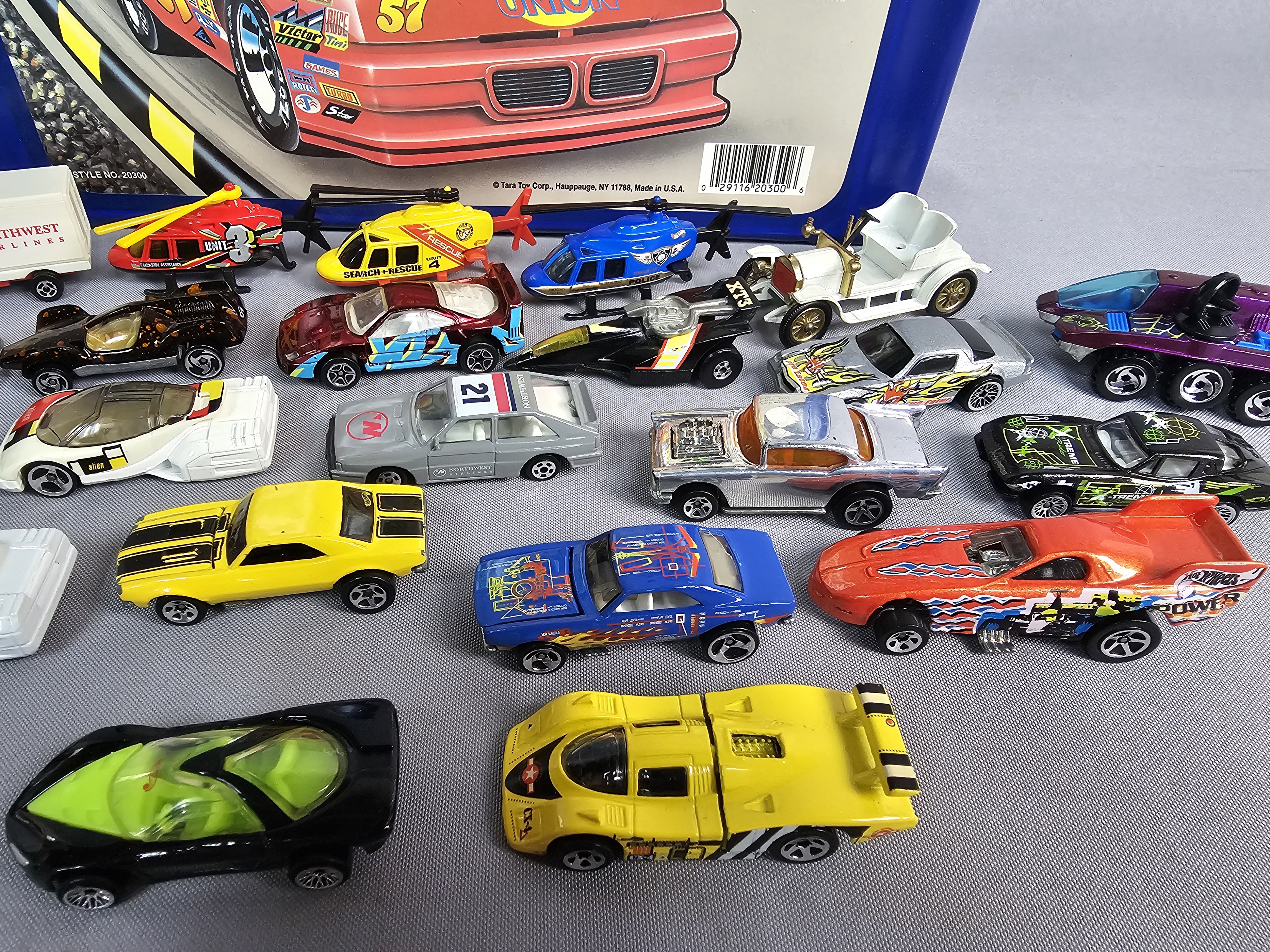 Car Case & Die-Cast Vehicles Collection
